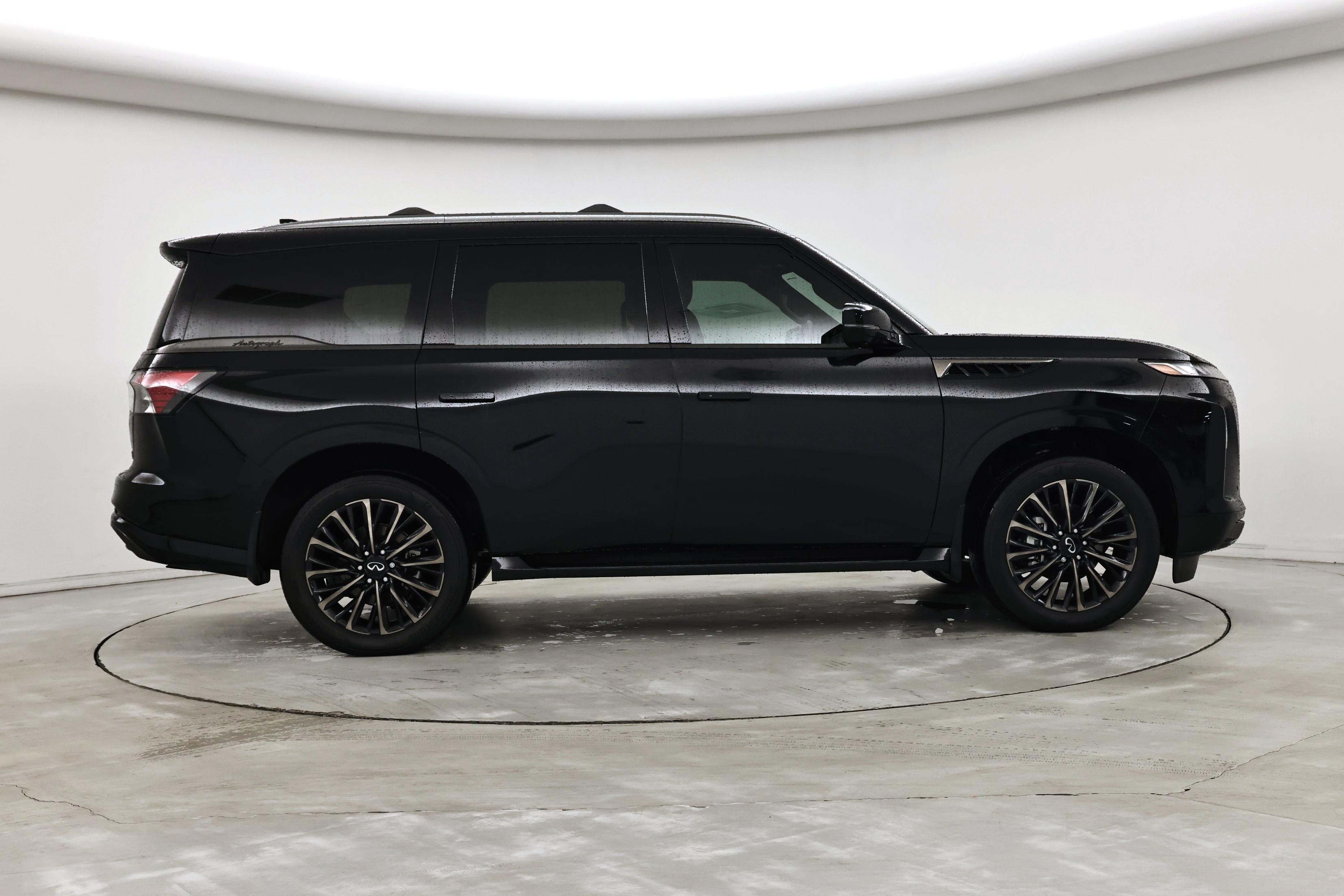 Thumbnail: 2025 INFINITI QX80 - 7