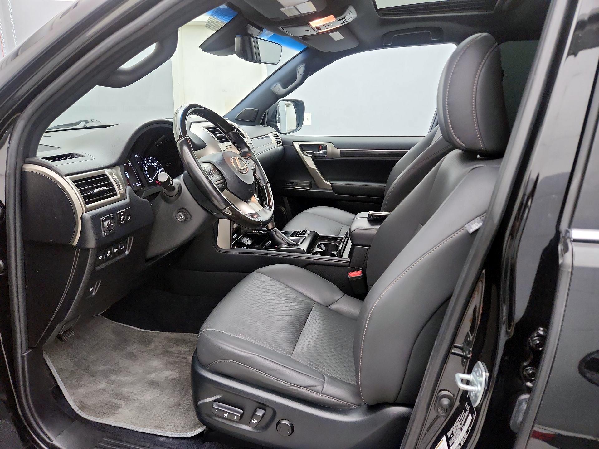 Thumbnail: 2021 Lexus GX - 11