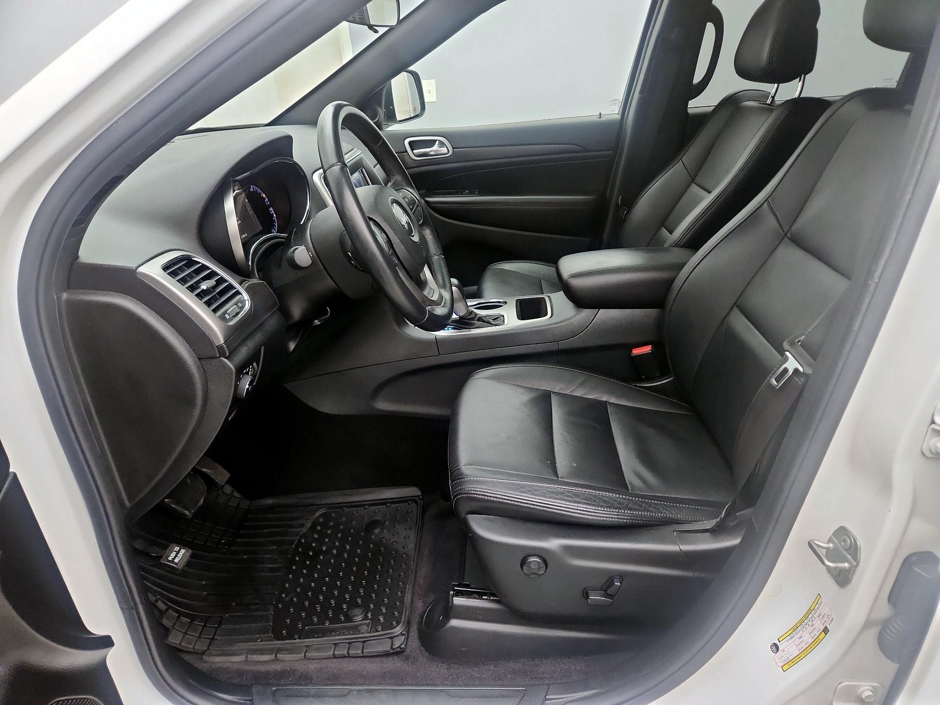 Thumbnail: 2018 Jeep Grand Cherokee - 11