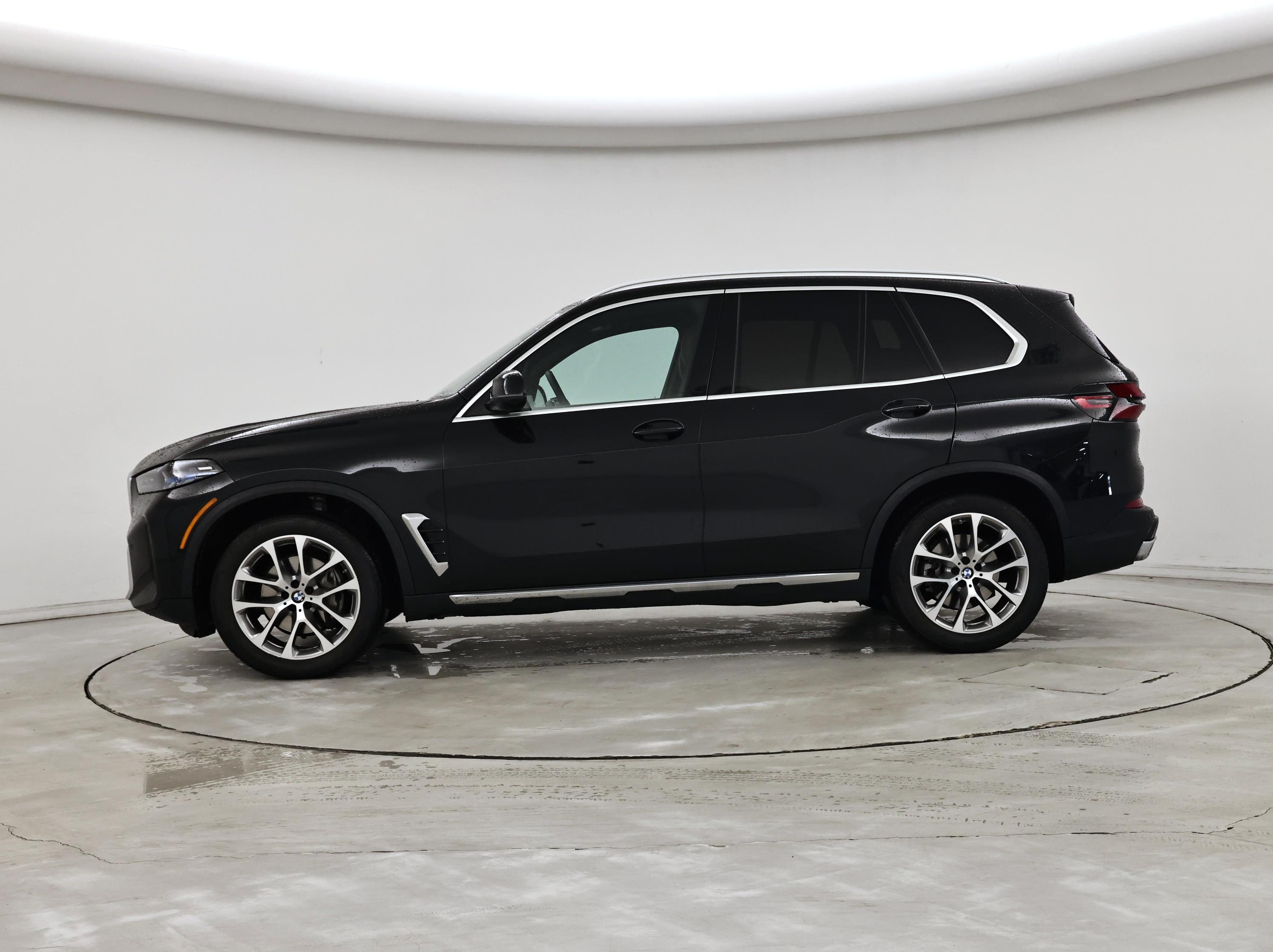 Thumbnail: 2024 BMW X5 - 3