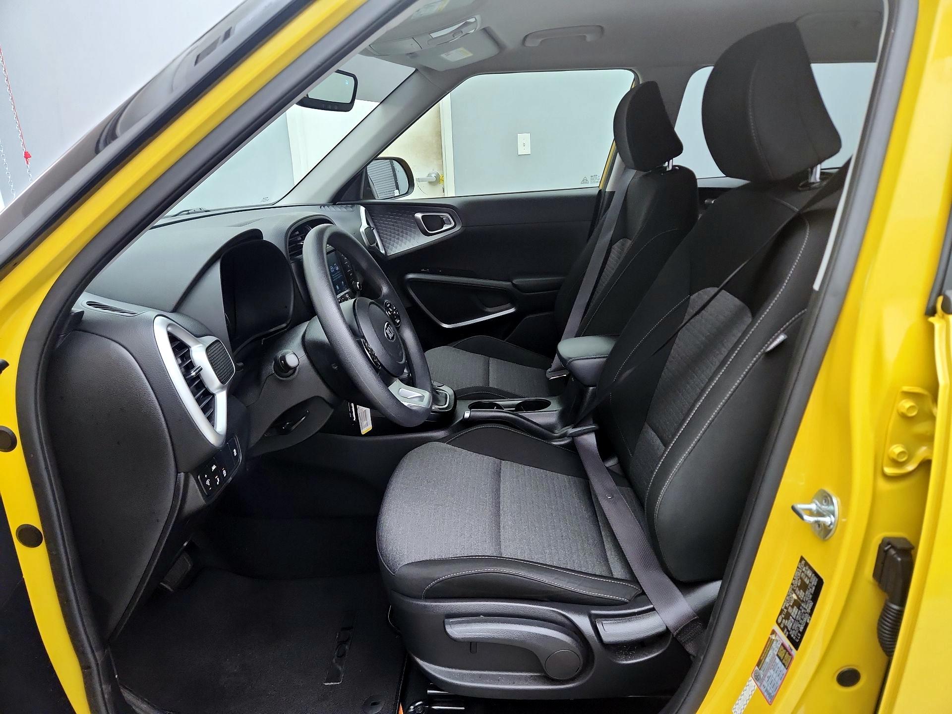 Thumbnail: 2020 Kia Soul - 11