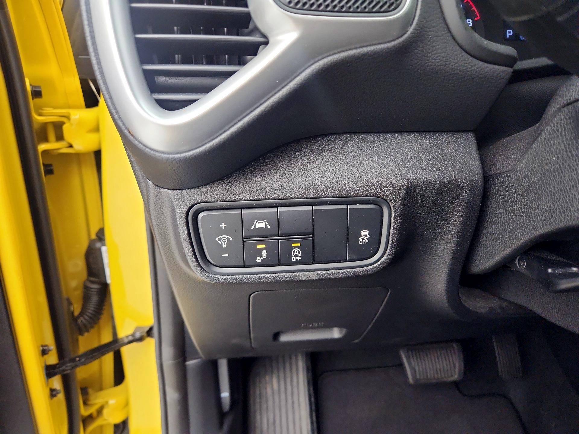 Thumbnail: 2020 Kia Soul - 13