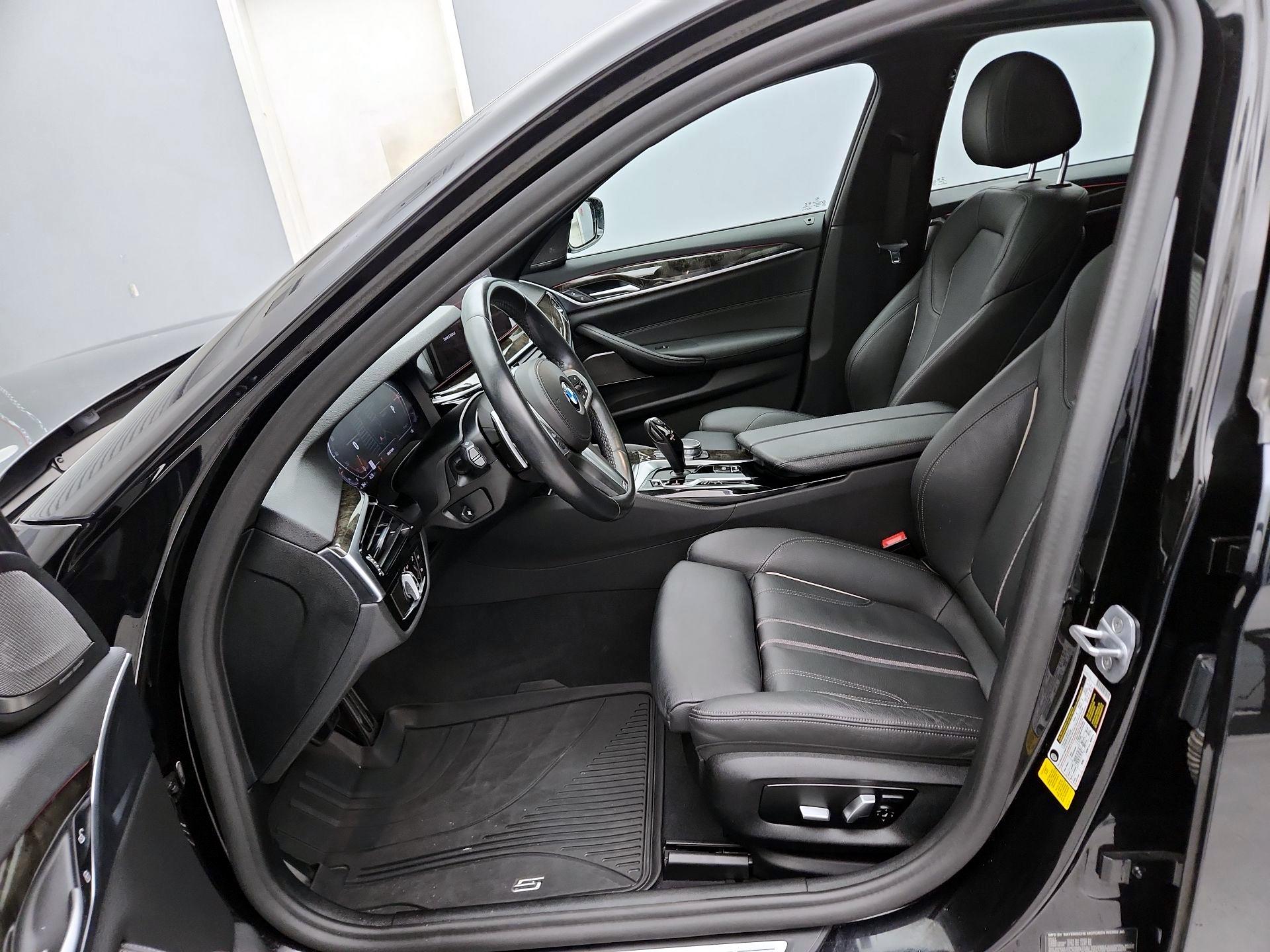 Thumbnail: 2021 BMW 5 Series - 11