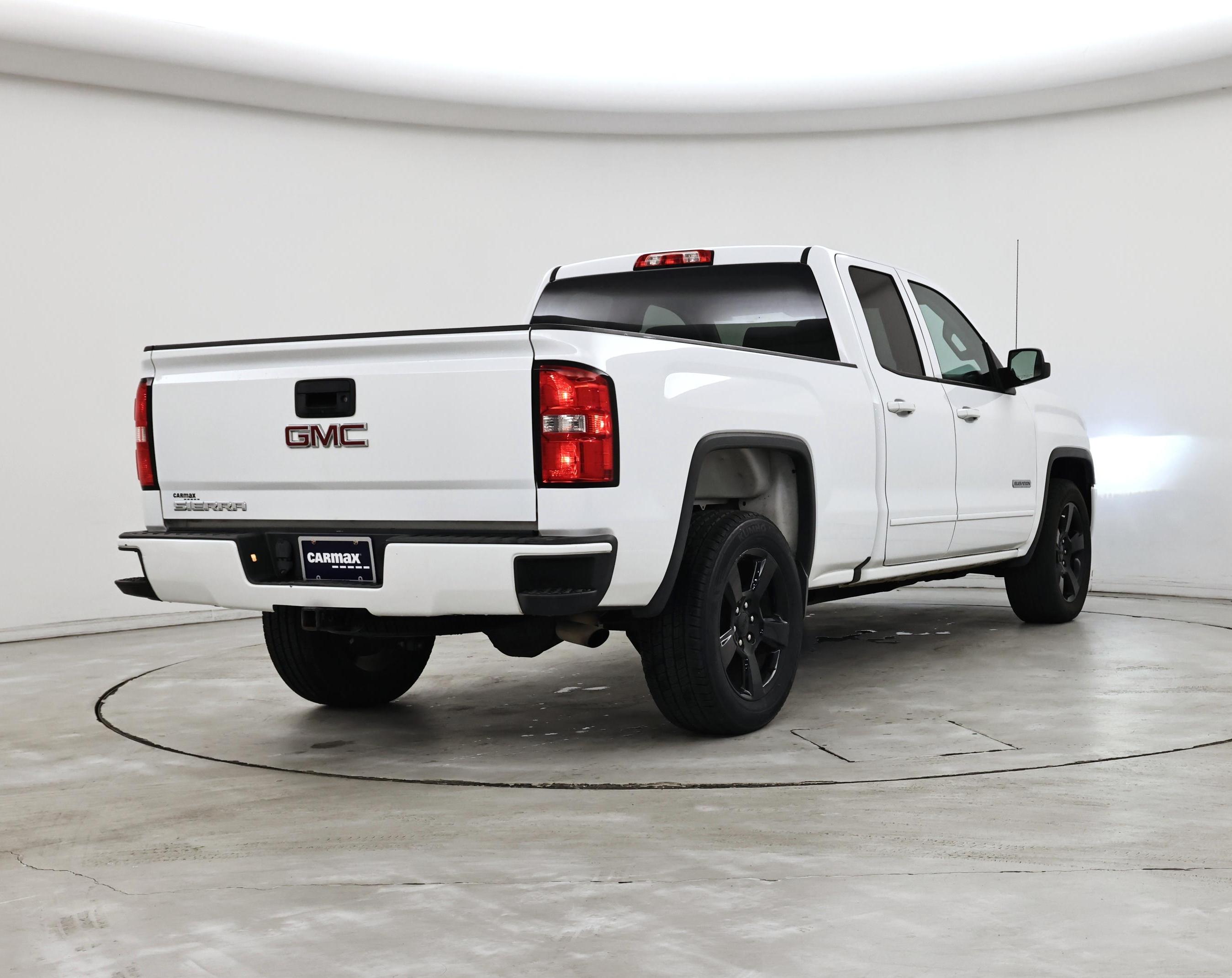 Thumbnail: 2017 GMC Sierra 1500 - 8