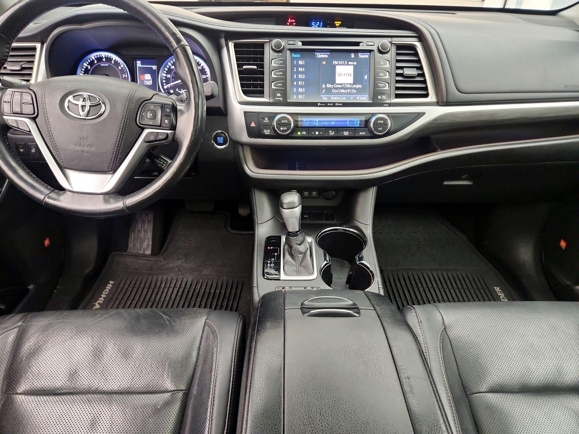 Thumbnail: 2017 Toyota Highlander - 9