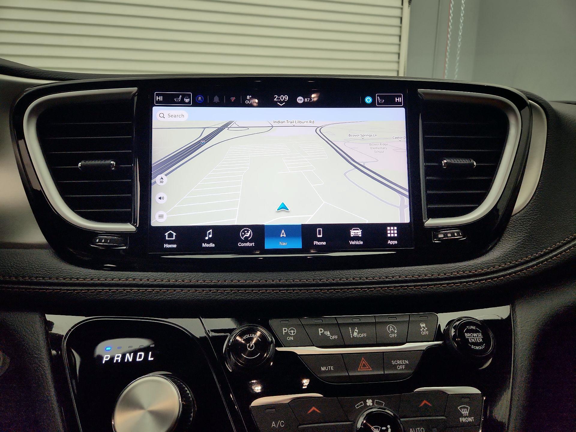 Thumbnail: 2025 Chrysler Pacifica - 14