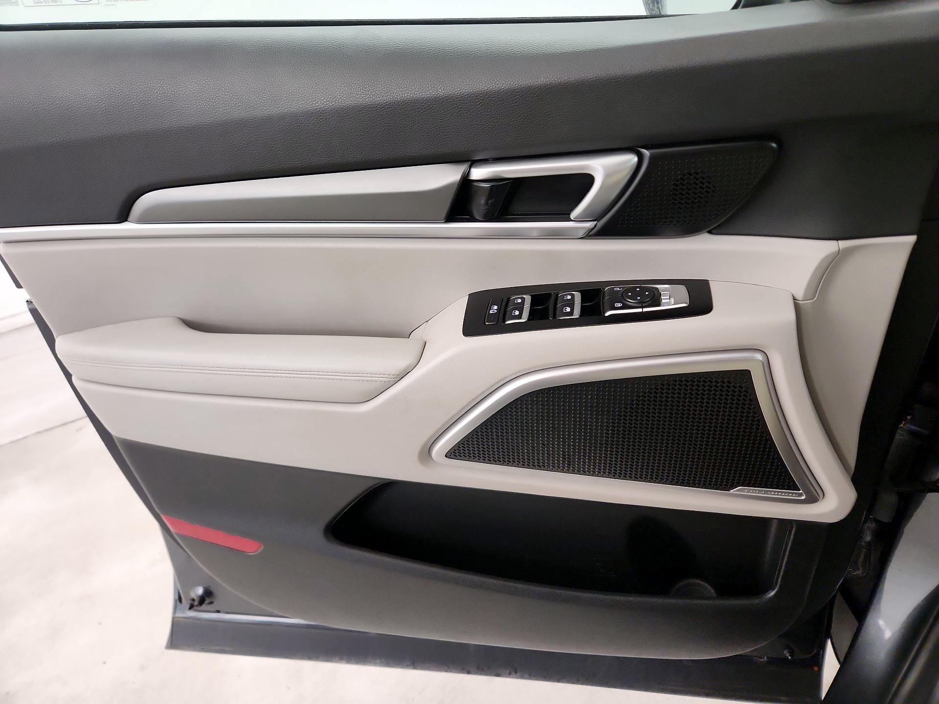 Thumbnail: 2021 Kia Telluride - 12