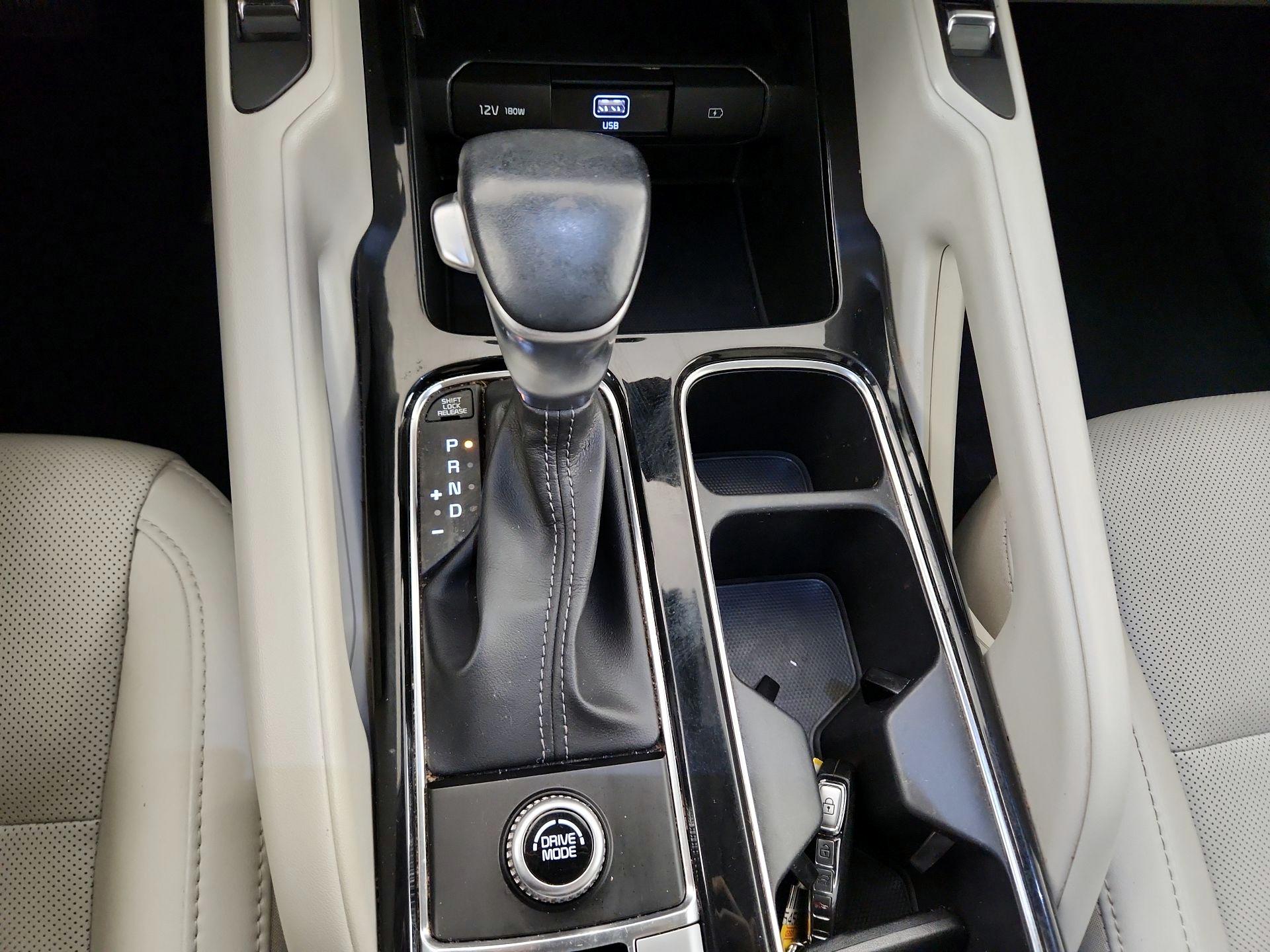 Thumbnail: 2021 Kia Telluride - 17