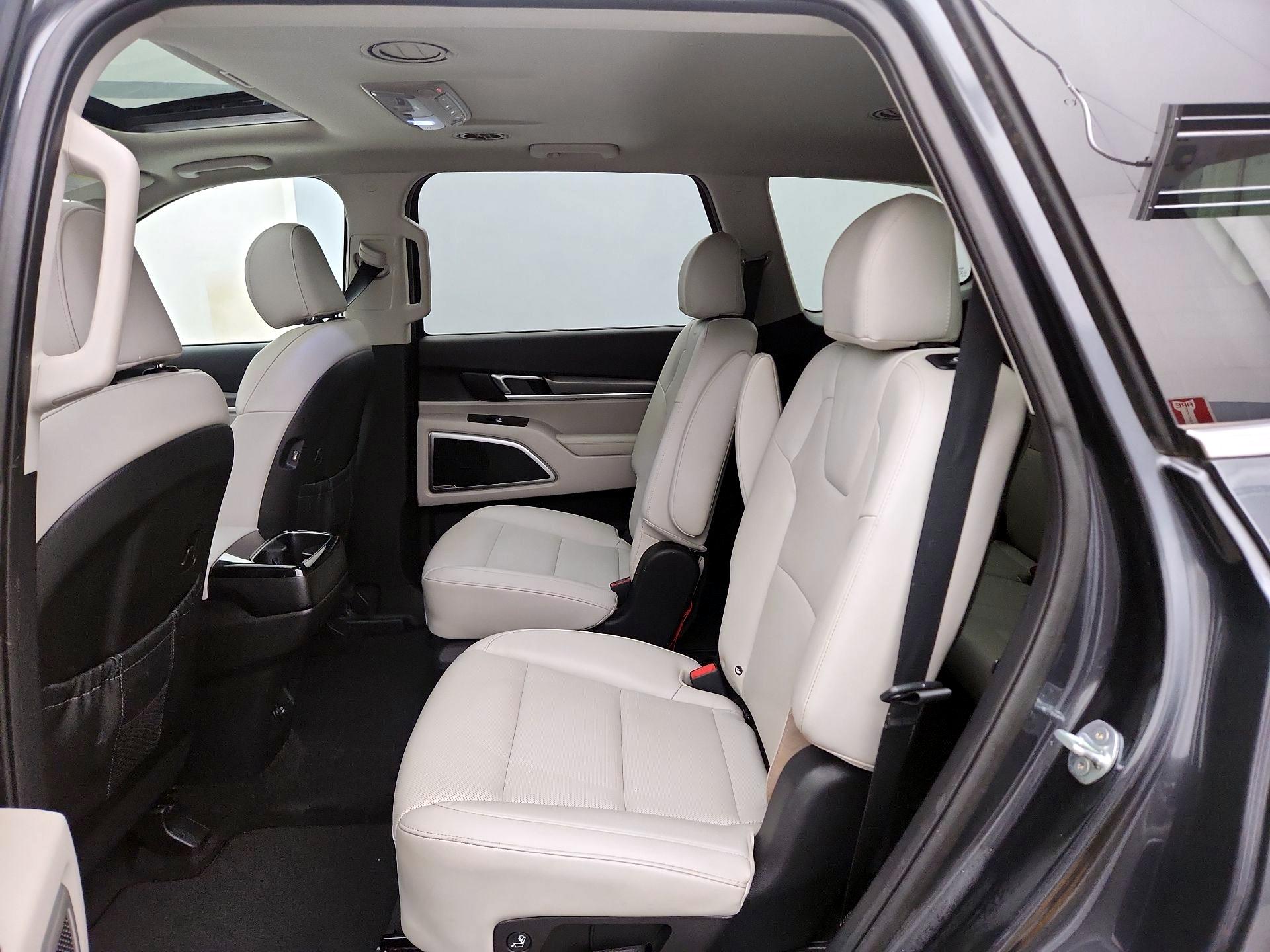 Thumbnail: 2021 Kia Telluride - 20