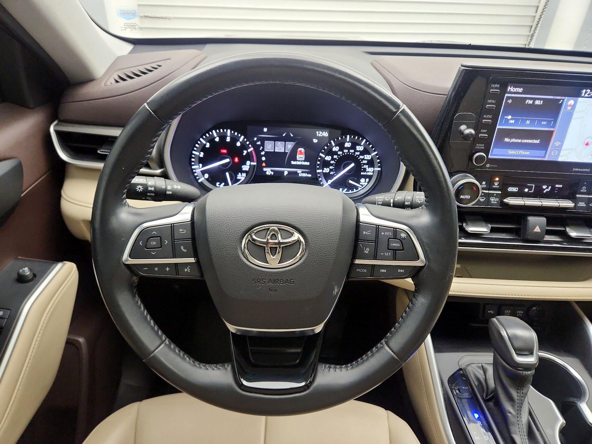 Thumbnail: 2021 Toyota Highlander - 10