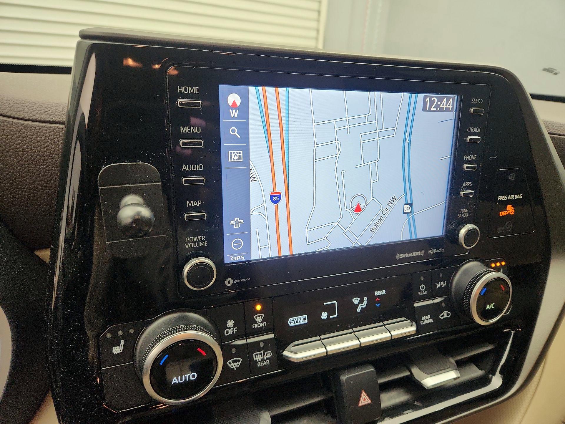 Thumbnail: 2021 Toyota Highlander - 14