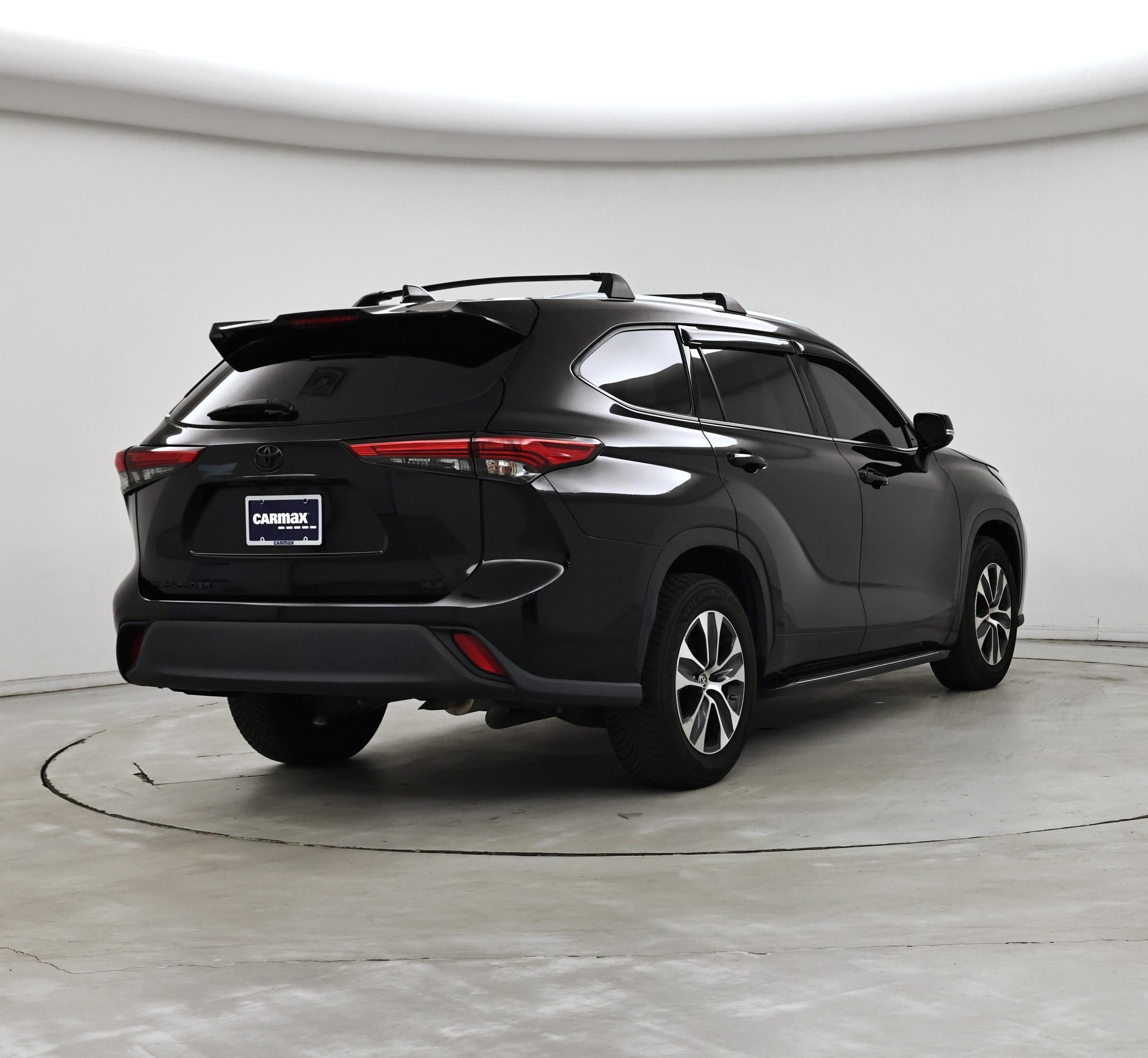 Thumbnail: 2021 Toyota Highlander - 8