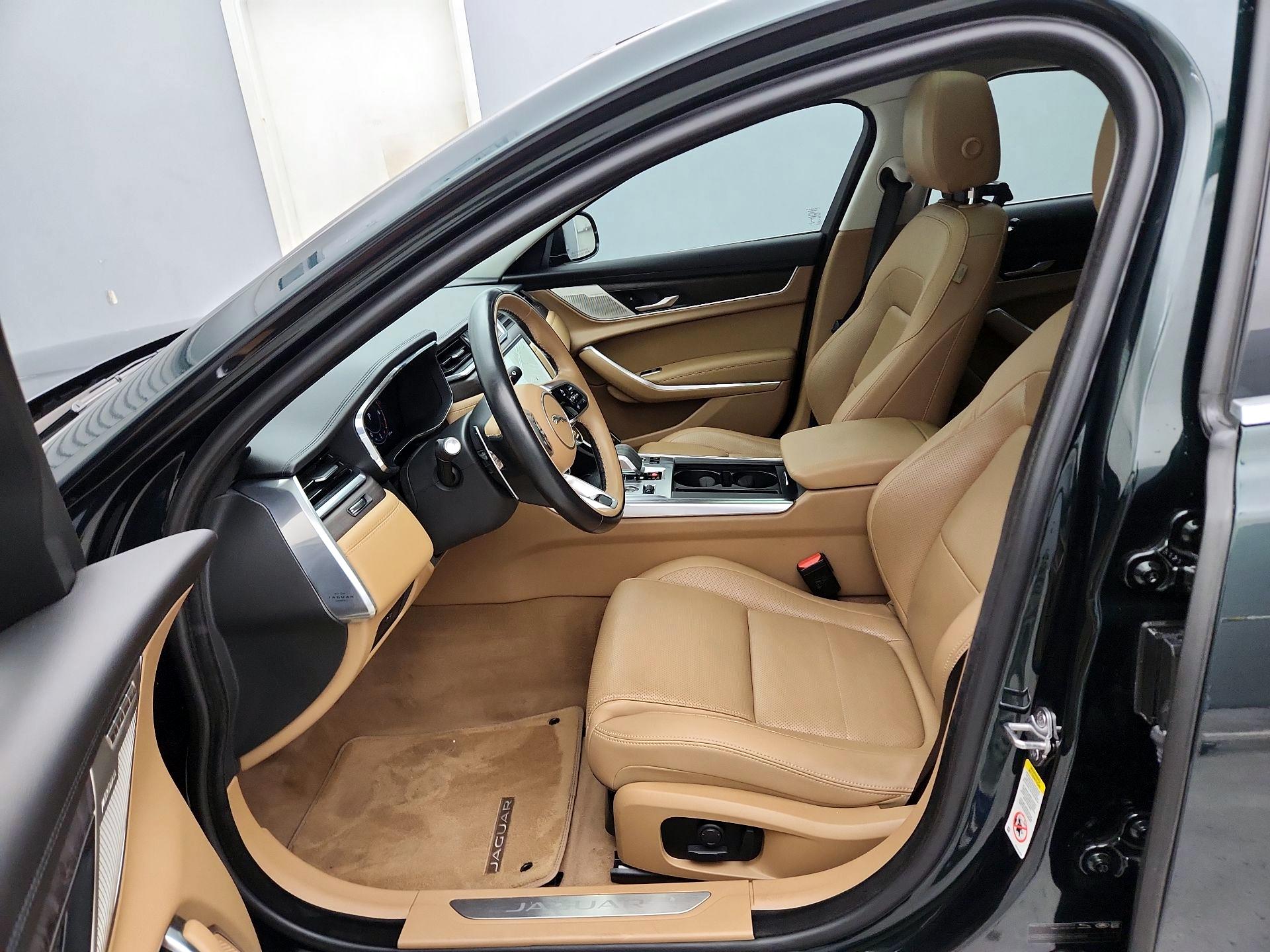 Thumbnail: 2023 Jaguar XF - 11