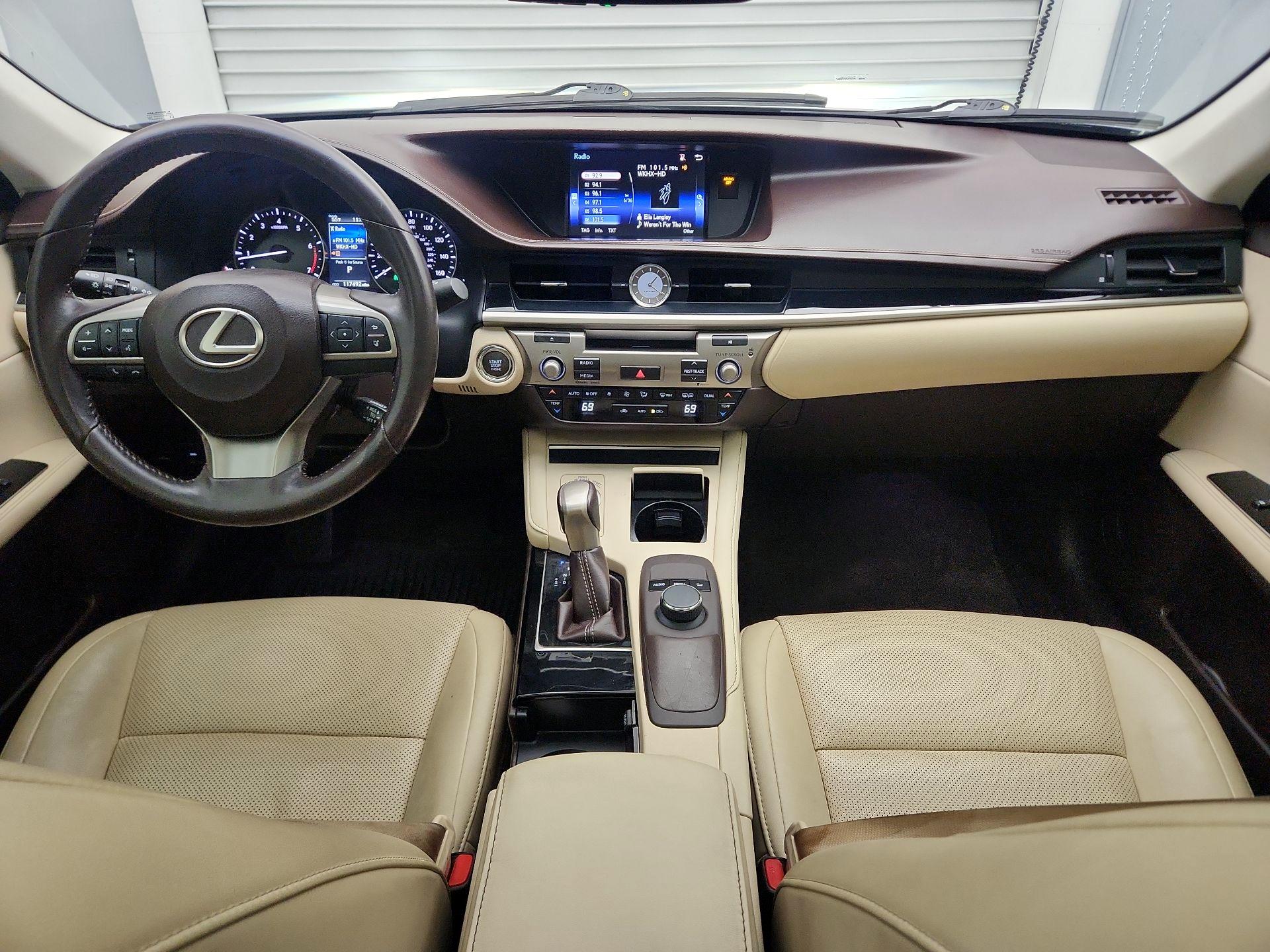 Thumbnail: 2016 Lexus ES - 9