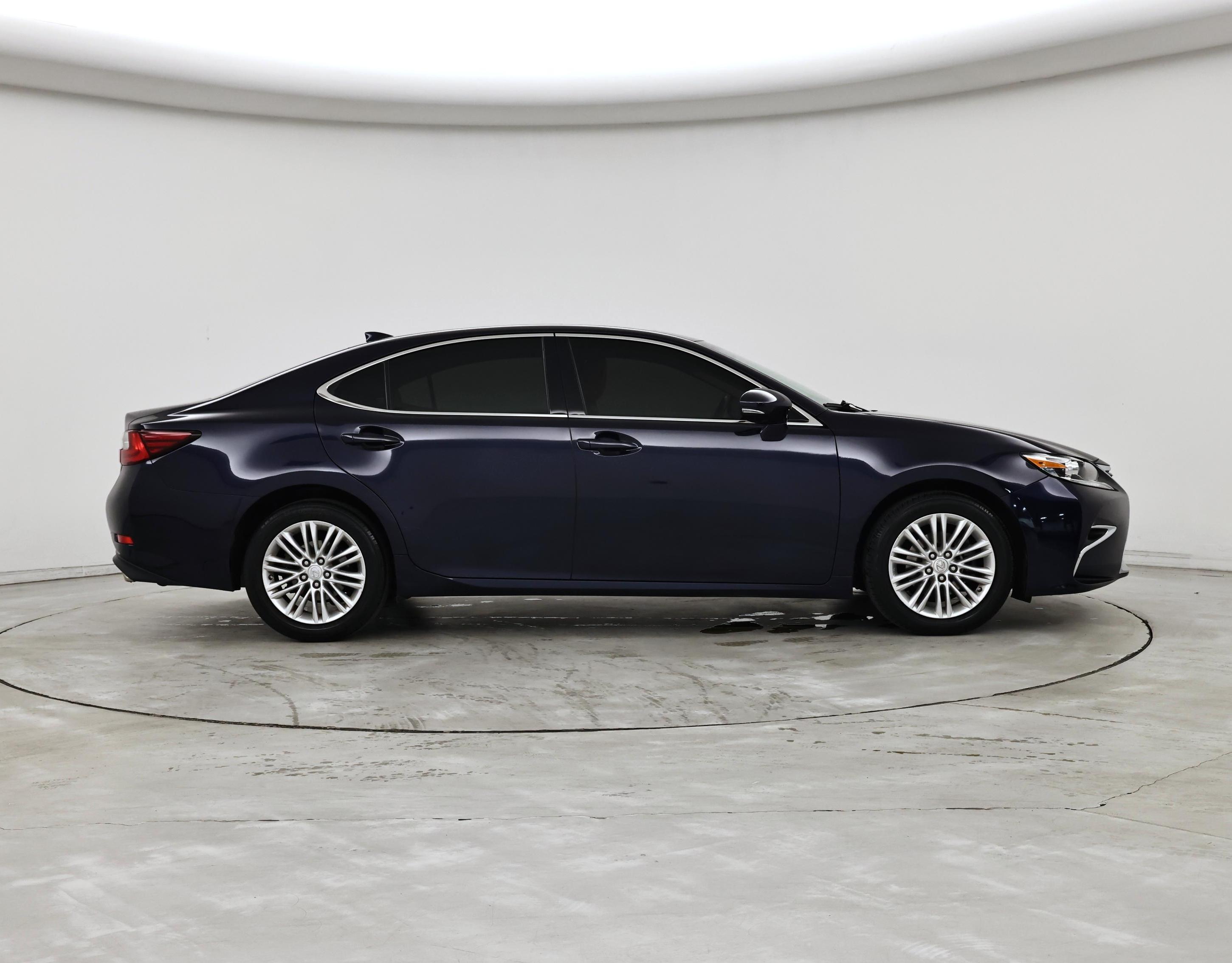 Thumbnail: 2016 Lexus ES - 7