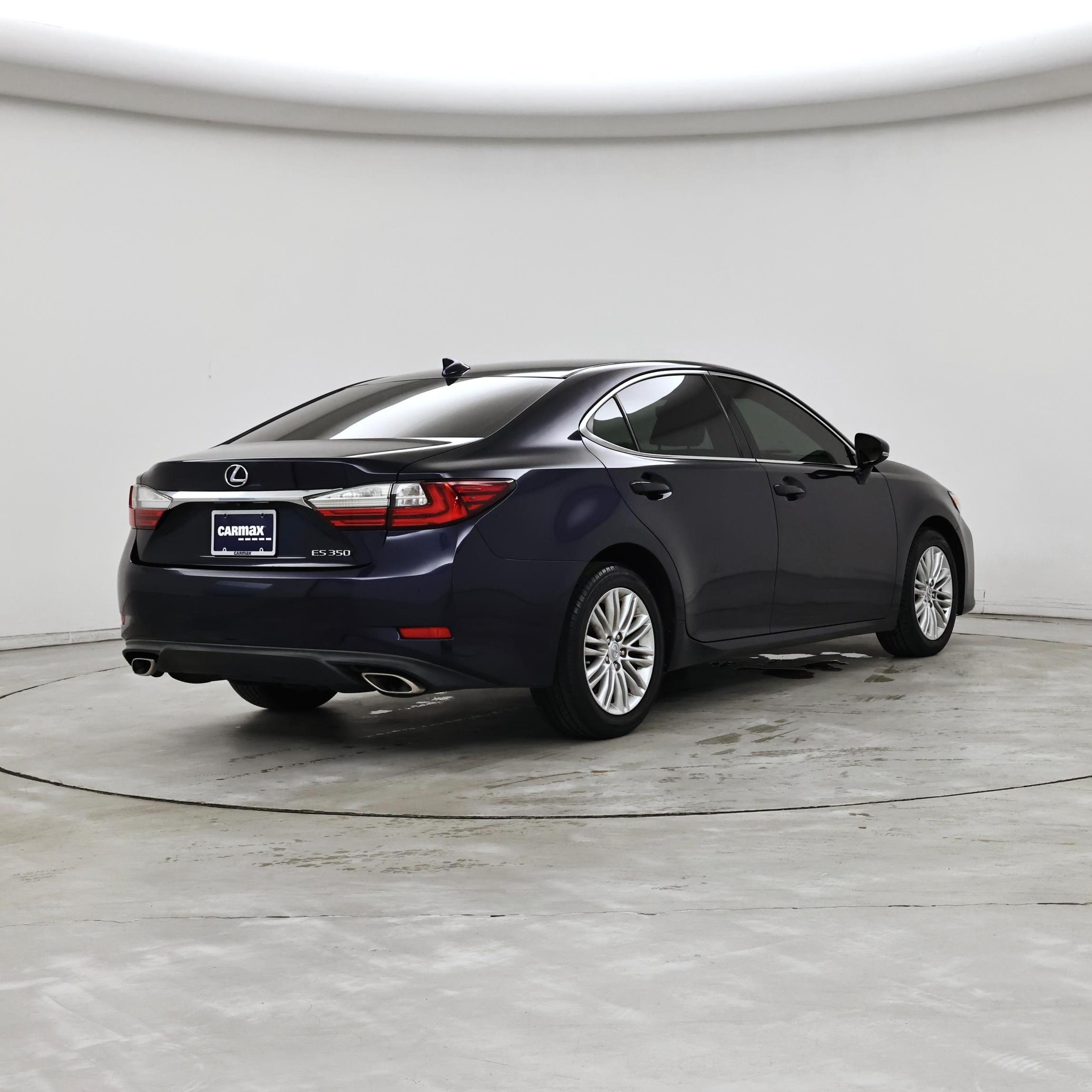 Thumbnail: 2016 Lexus ES - 8