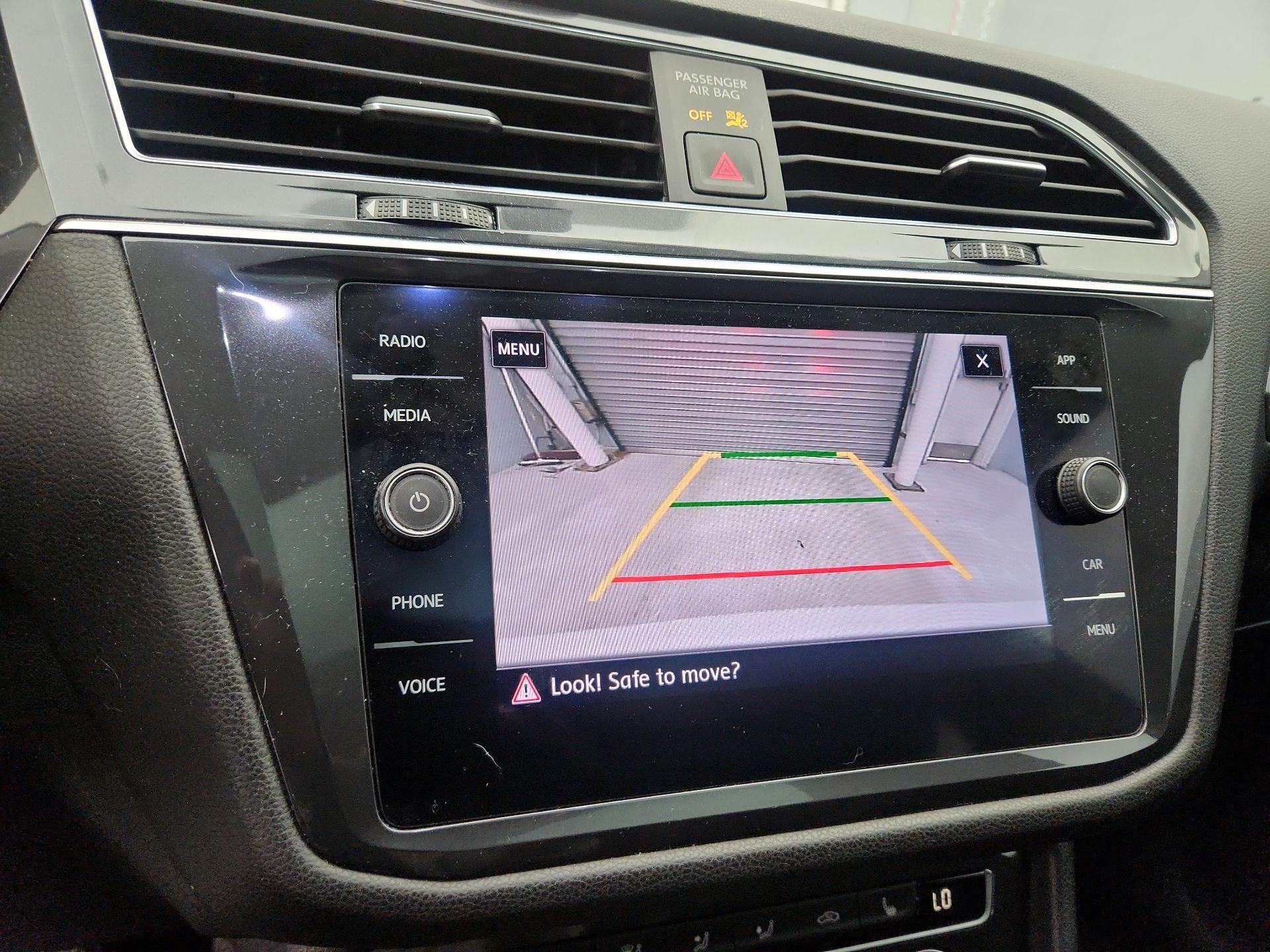 Thumbnail: 2020 Volkswagen Tiguan - 14