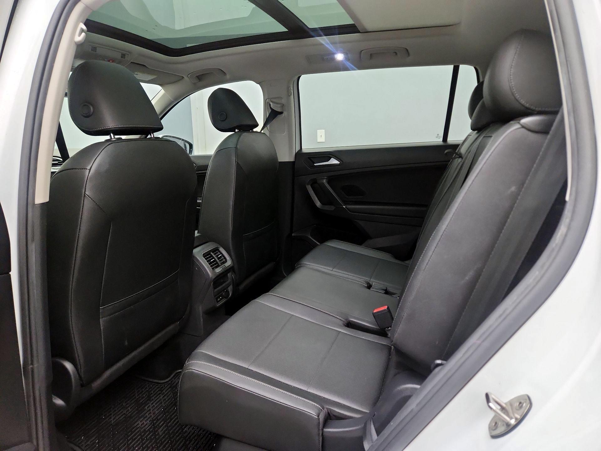 Thumbnail: 2020 Volkswagen Tiguan - 20