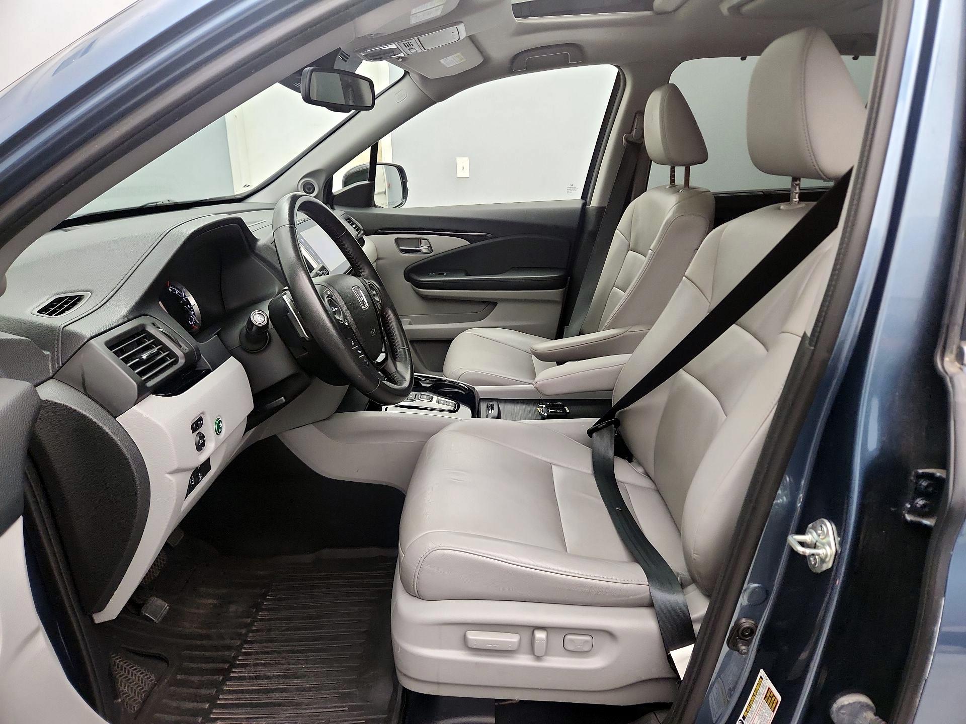 Thumbnail: 2016 Honda Pilot - 11