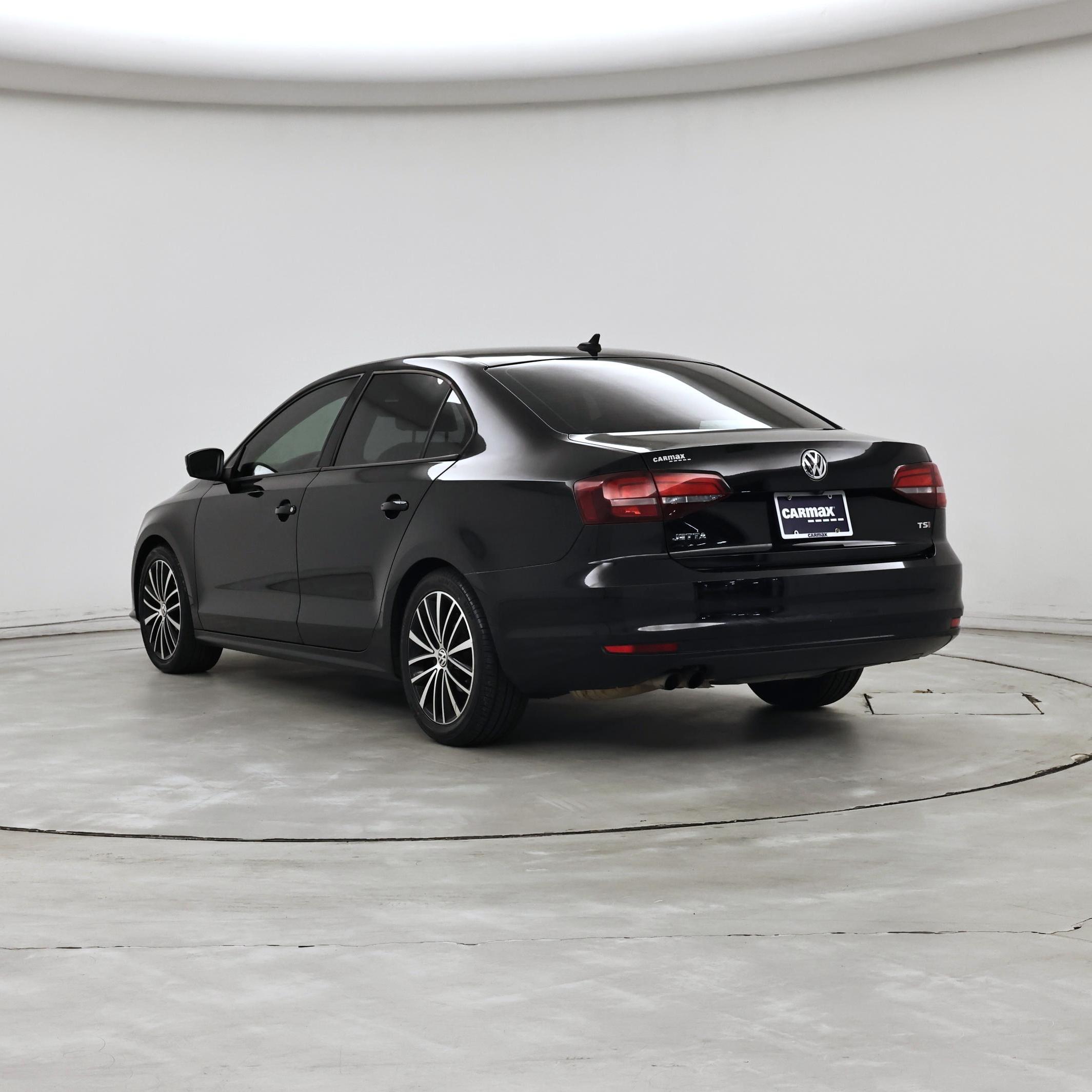 Thumbnail: 2016 Volkswagen Jetta - 2