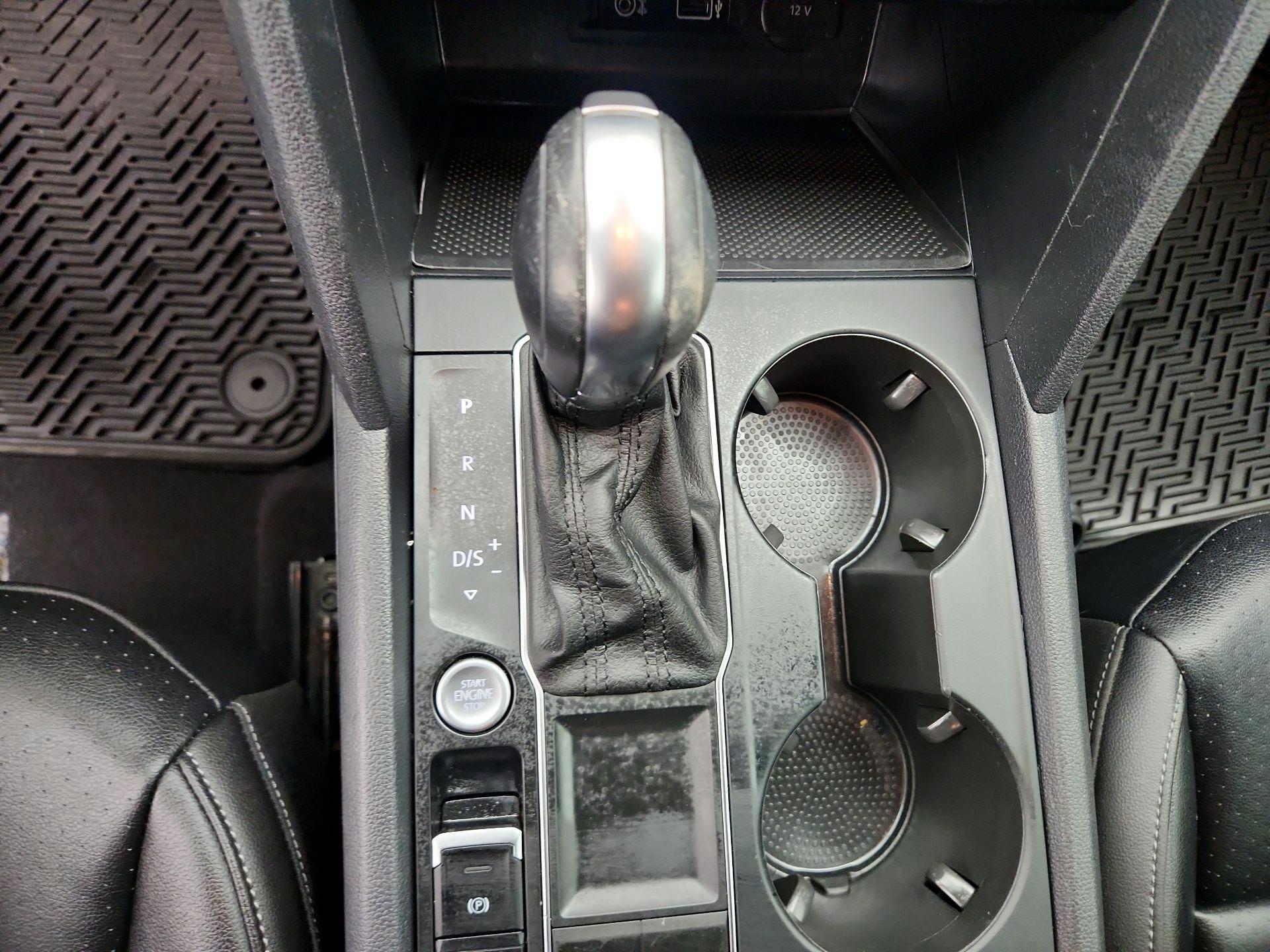 Thumbnail: 2019 Volkswagen Atlas - 17