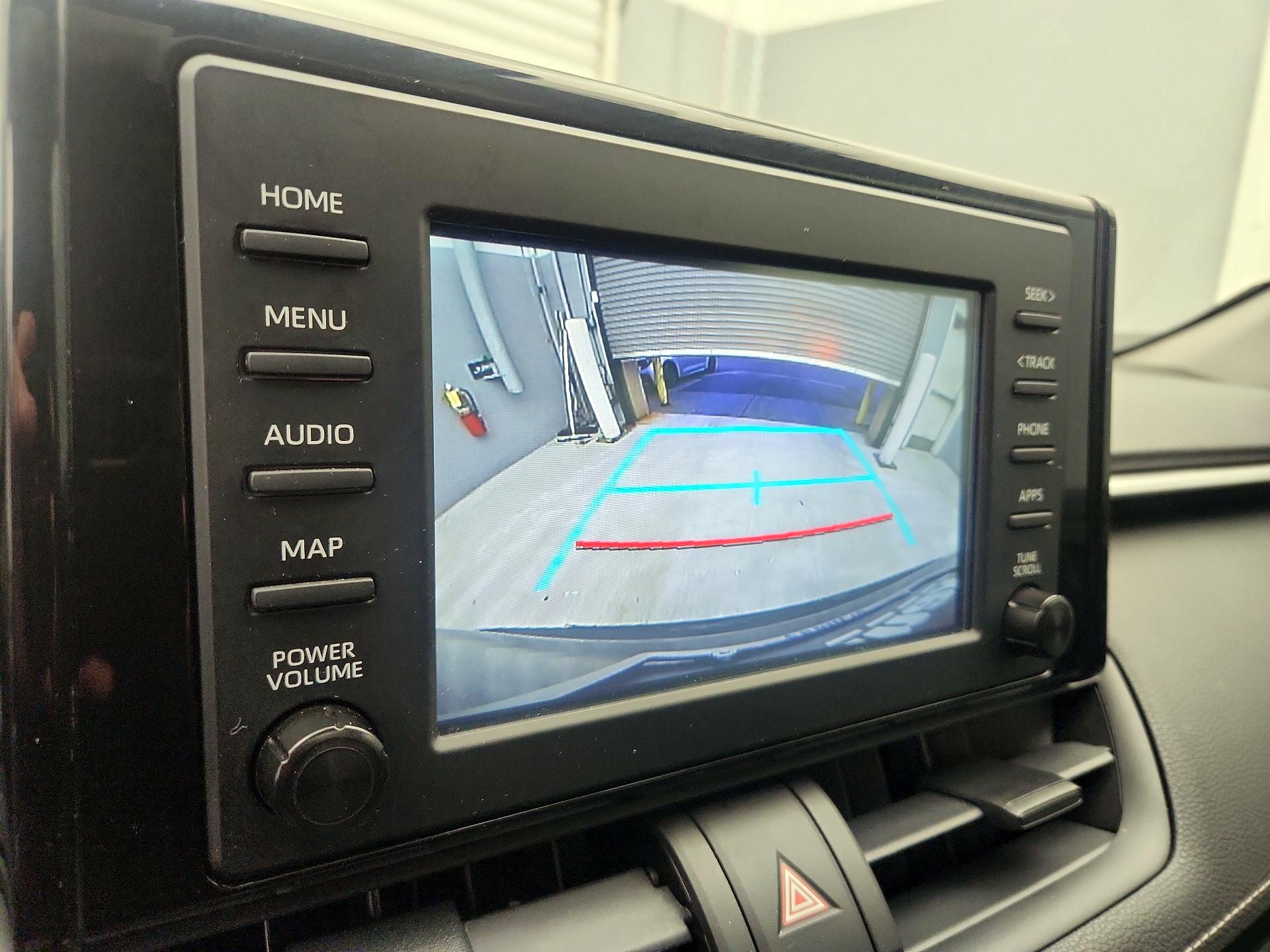 Thumbnail: 2019 Toyota RAV4 - 14