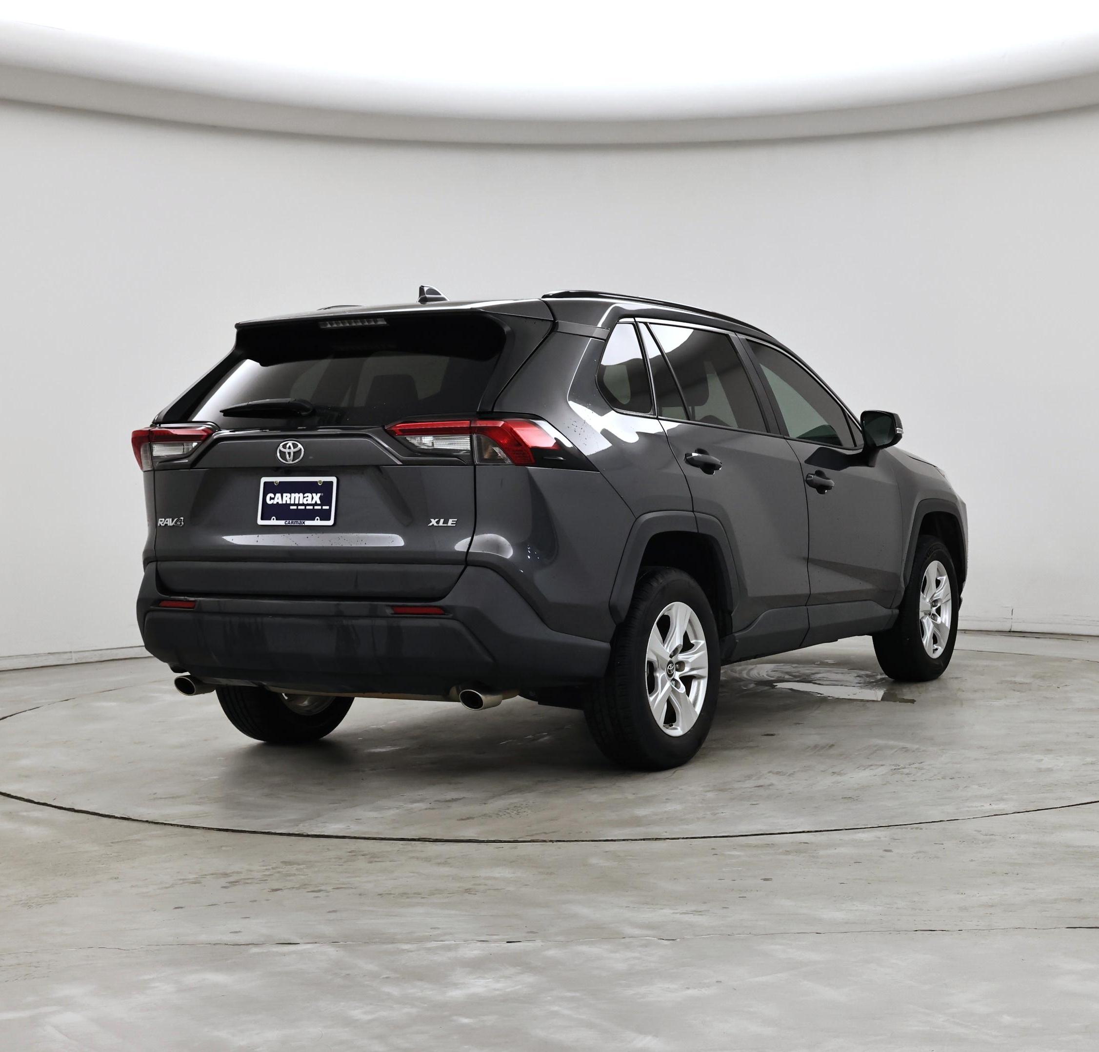Thumbnail: 2019 Toyota RAV4 - 8