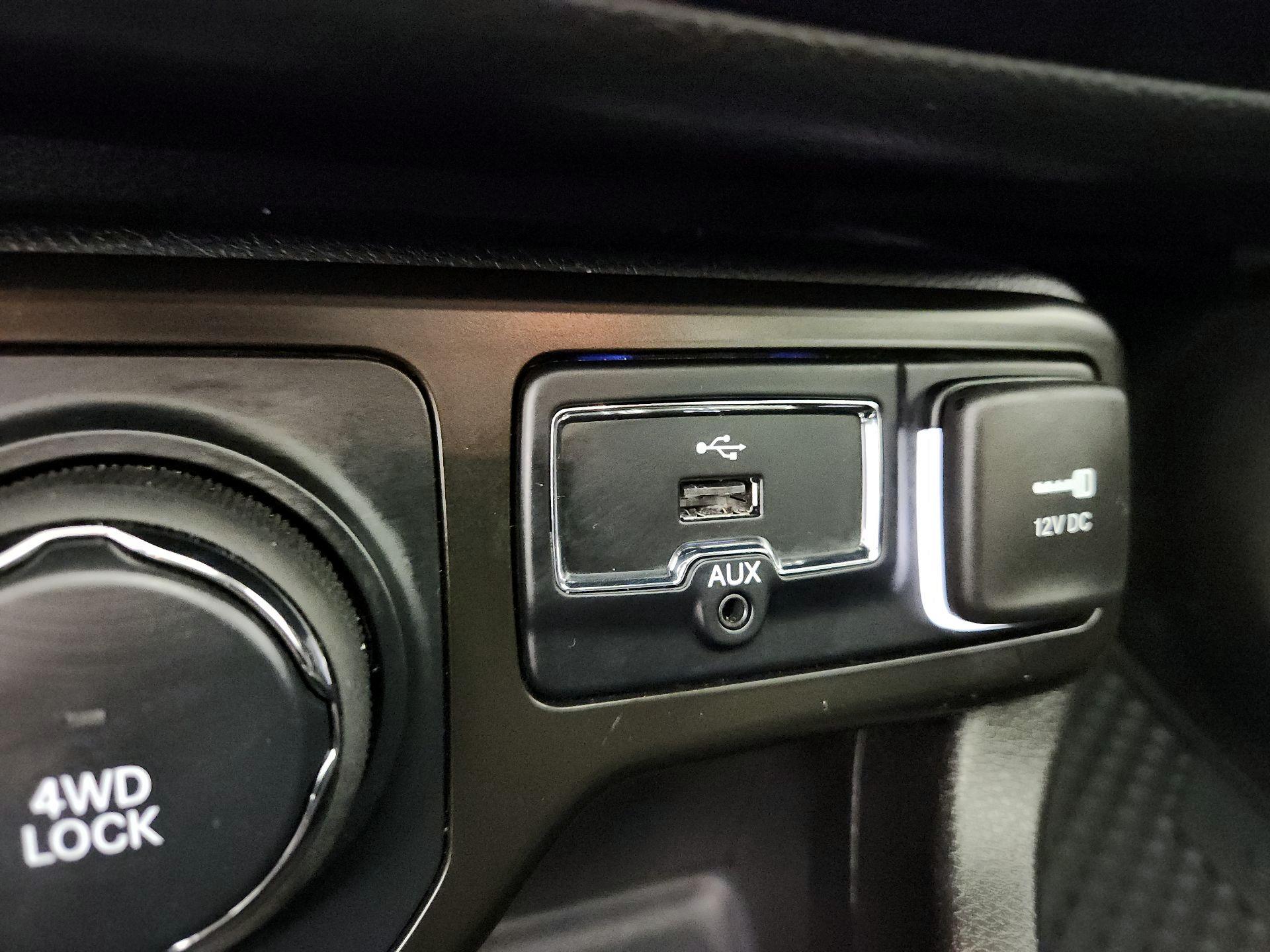 Thumbnail: 2023 Jeep Renegade - 18