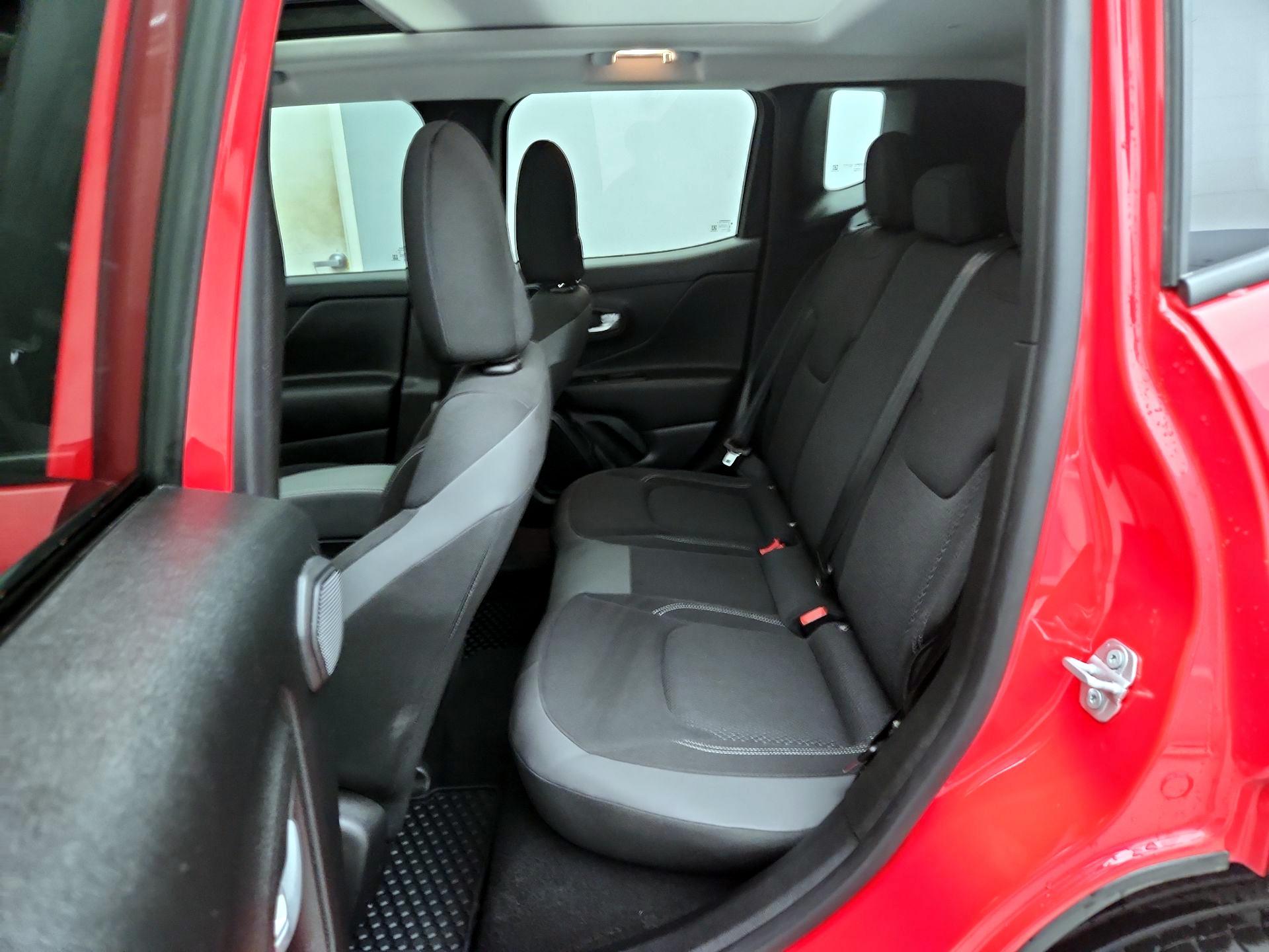 Thumbnail: 2023 Jeep Renegade - 20