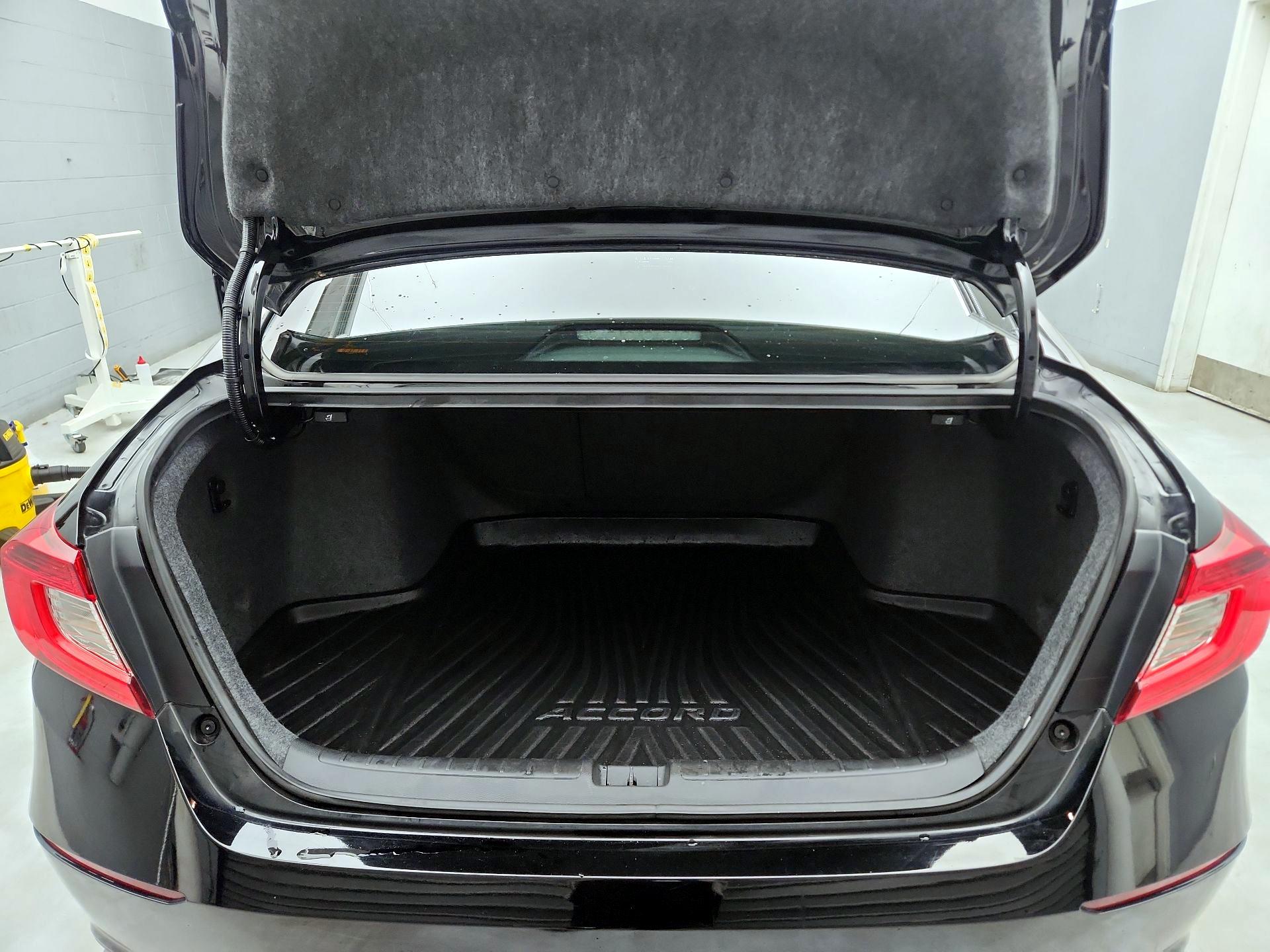 Thumbnail: 2018 Honda Accord - 20