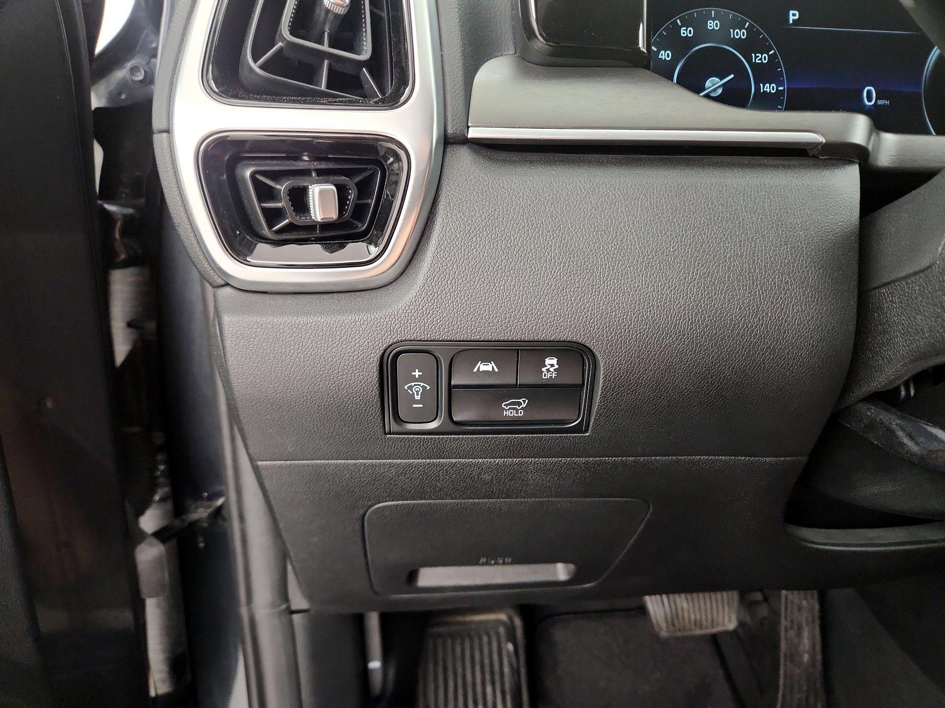 Thumbnail: 2023 Kia Sorento - 13