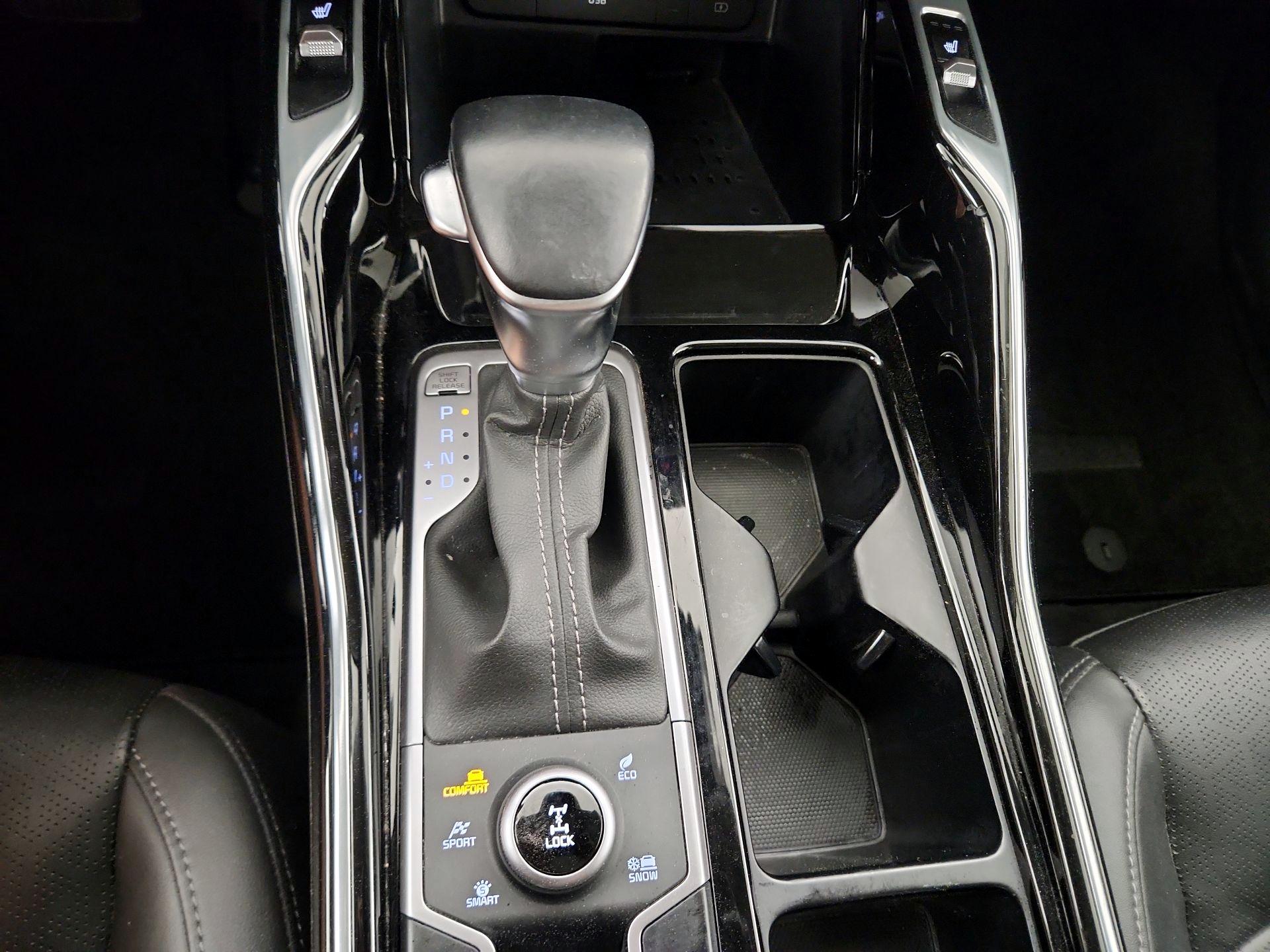 Thumbnail: 2023 Kia Sorento - 18