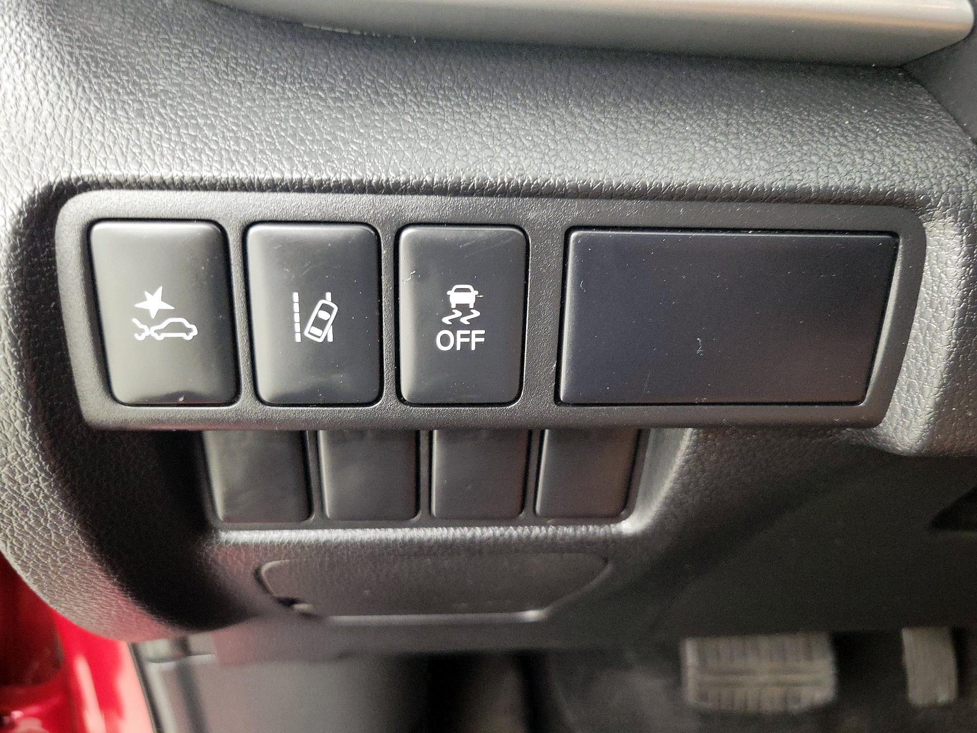 Thumbnail: 2023 Mitsubishi Eclipse Cross - 13