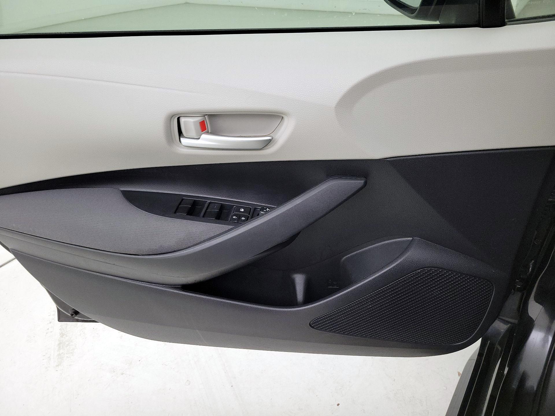 Thumbnail: 2021 Toyota Corolla - 12