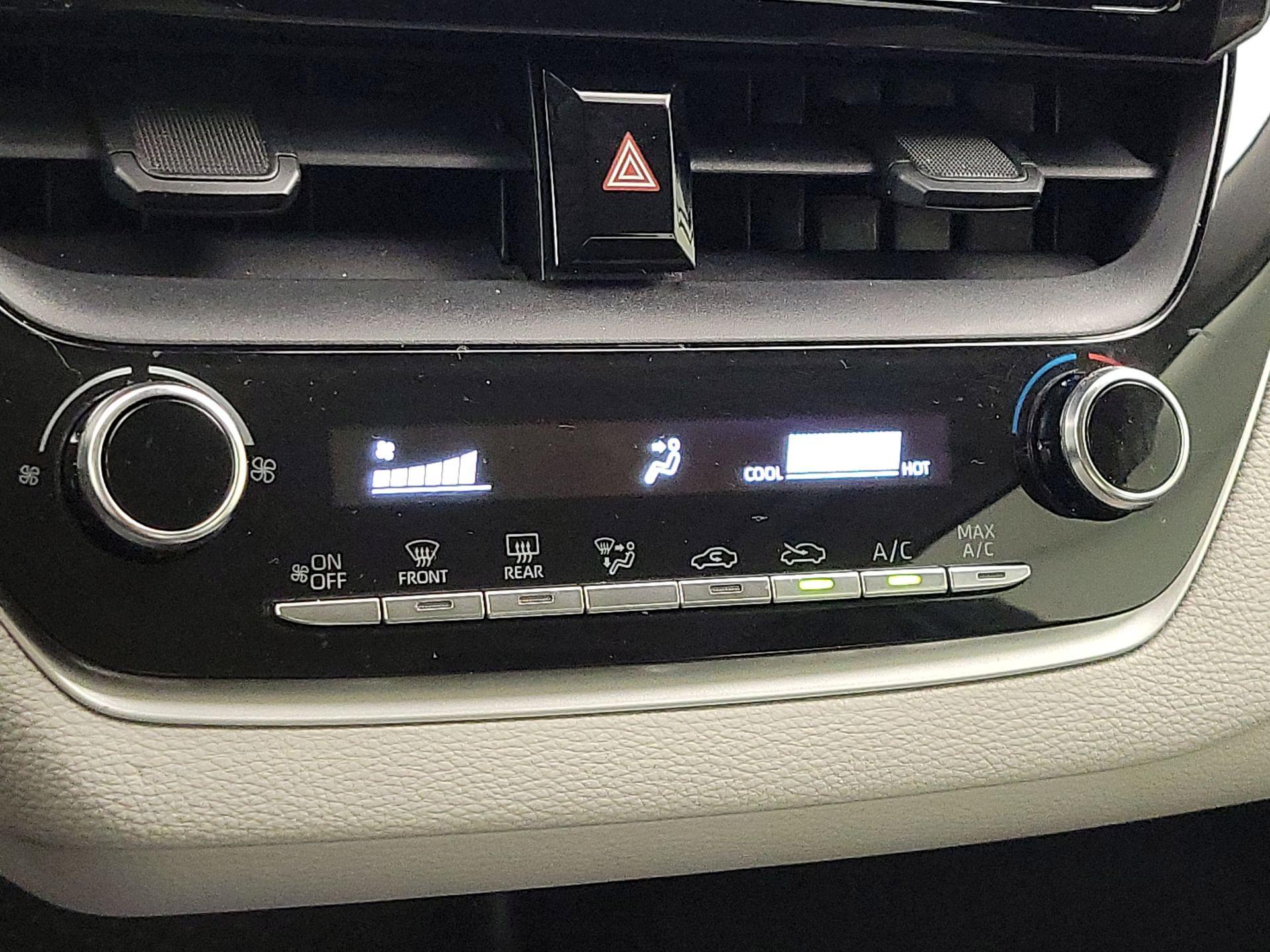 Thumbnail: 2021 Toyota Corolla - 16