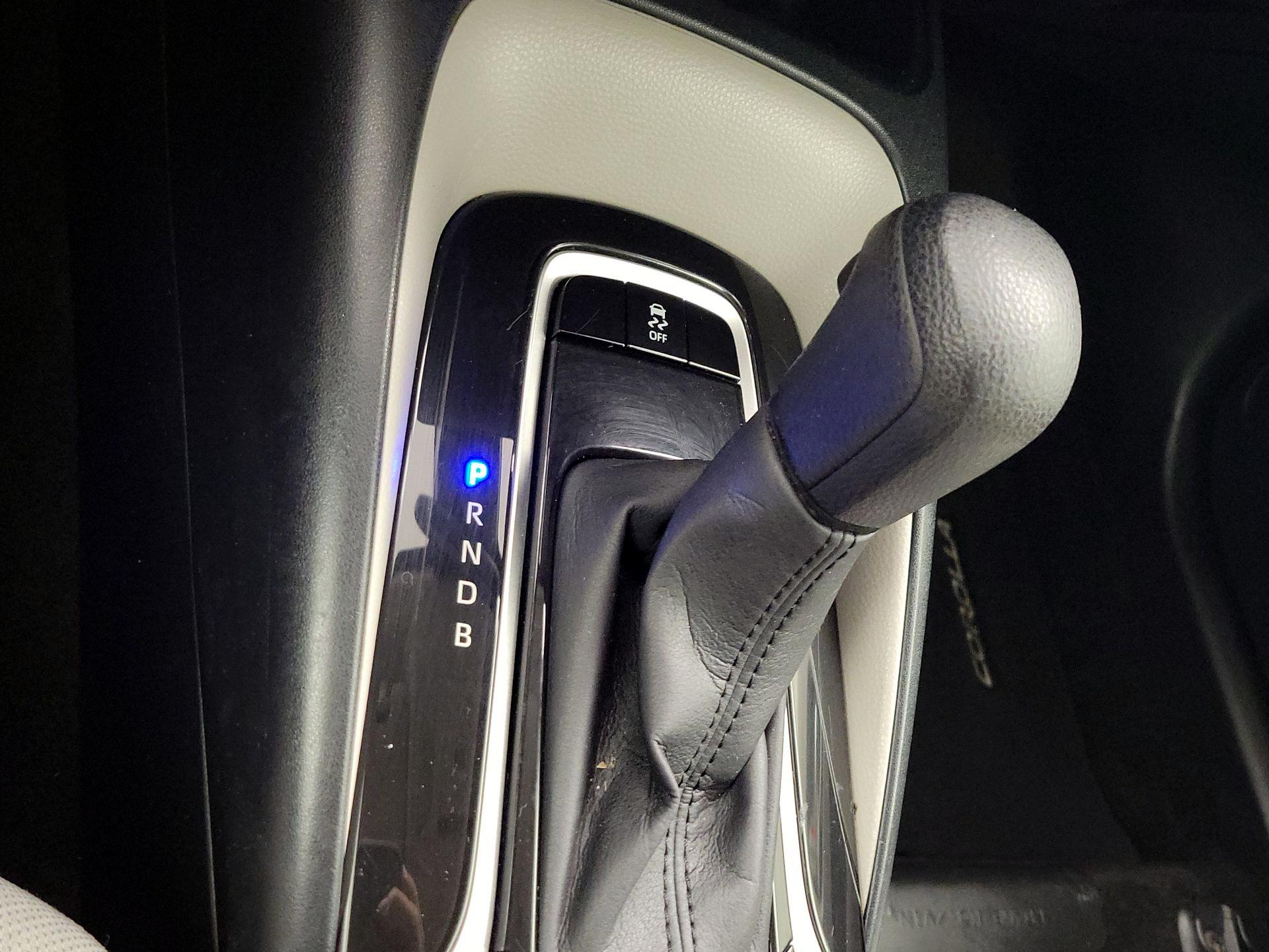 Thumbnail: 2021 Toyota Corolla - 17