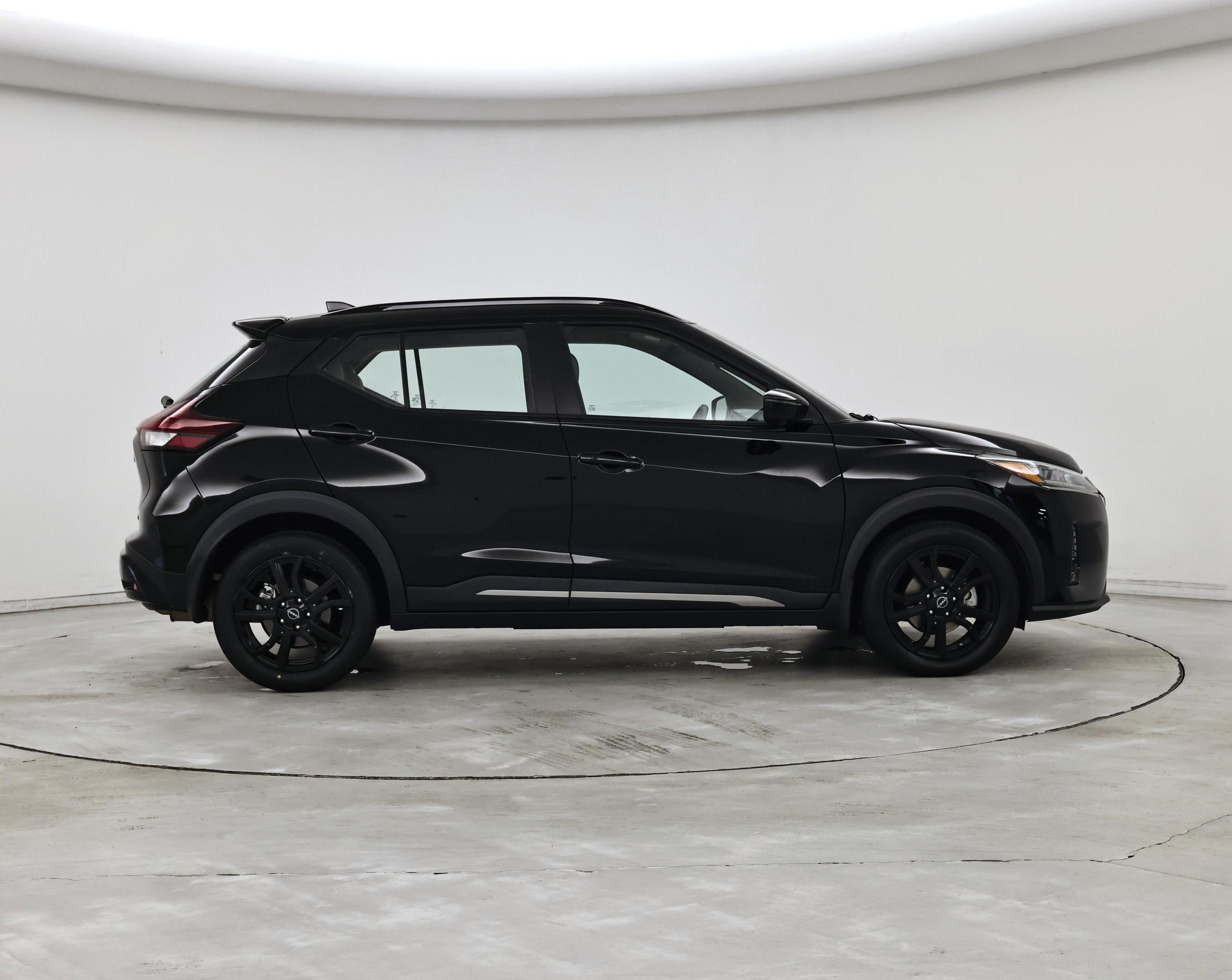 Thumbnail: 2022 Nissan Kicks - 7