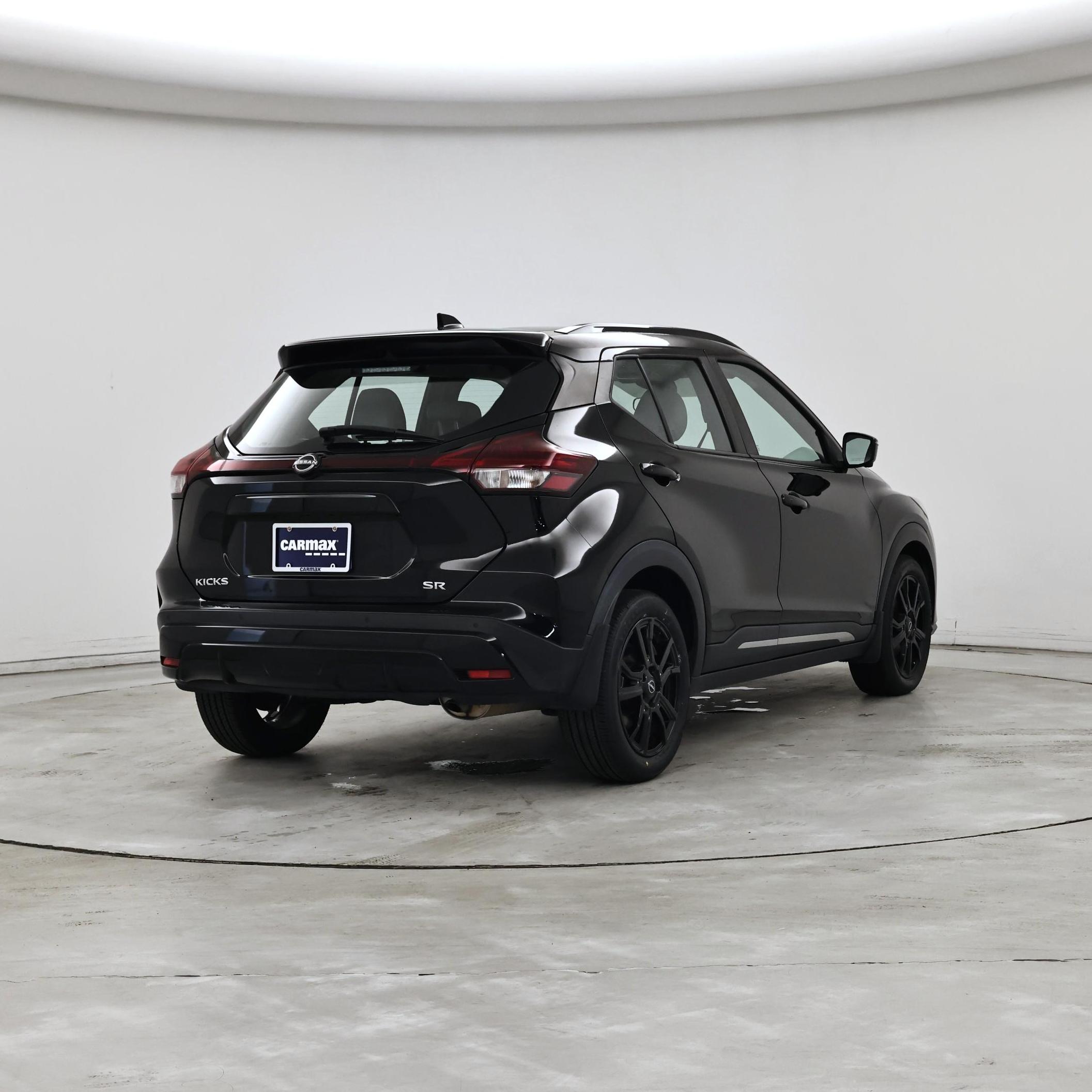 Thumbnail: 2022 Nissan Kicks - 8