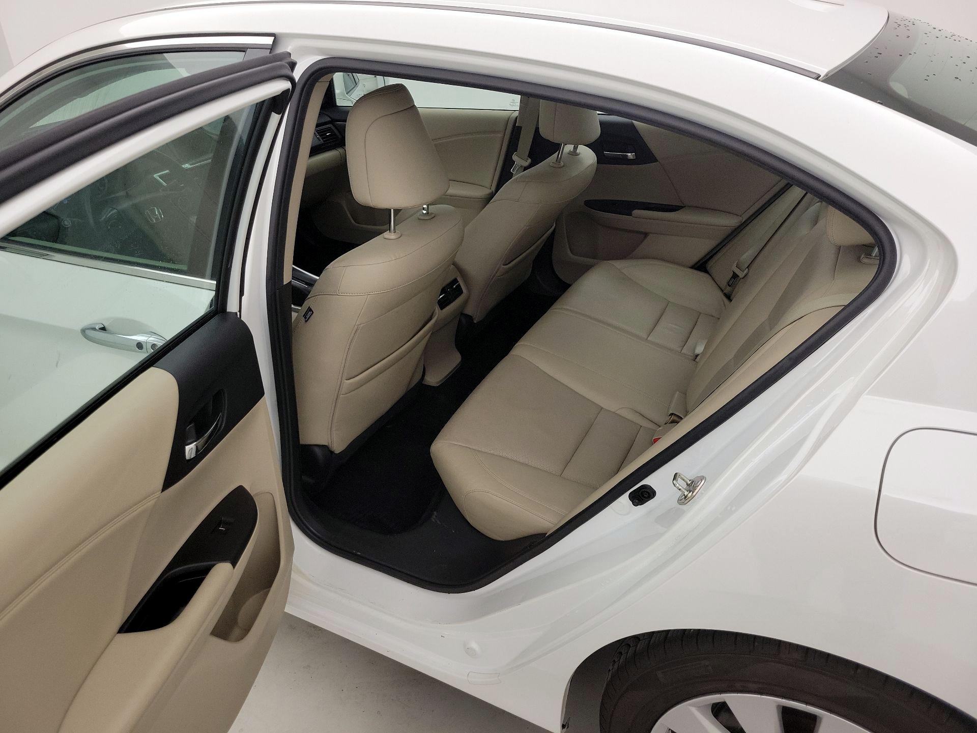 Thumbnail: 2015 Honda Accord - 20