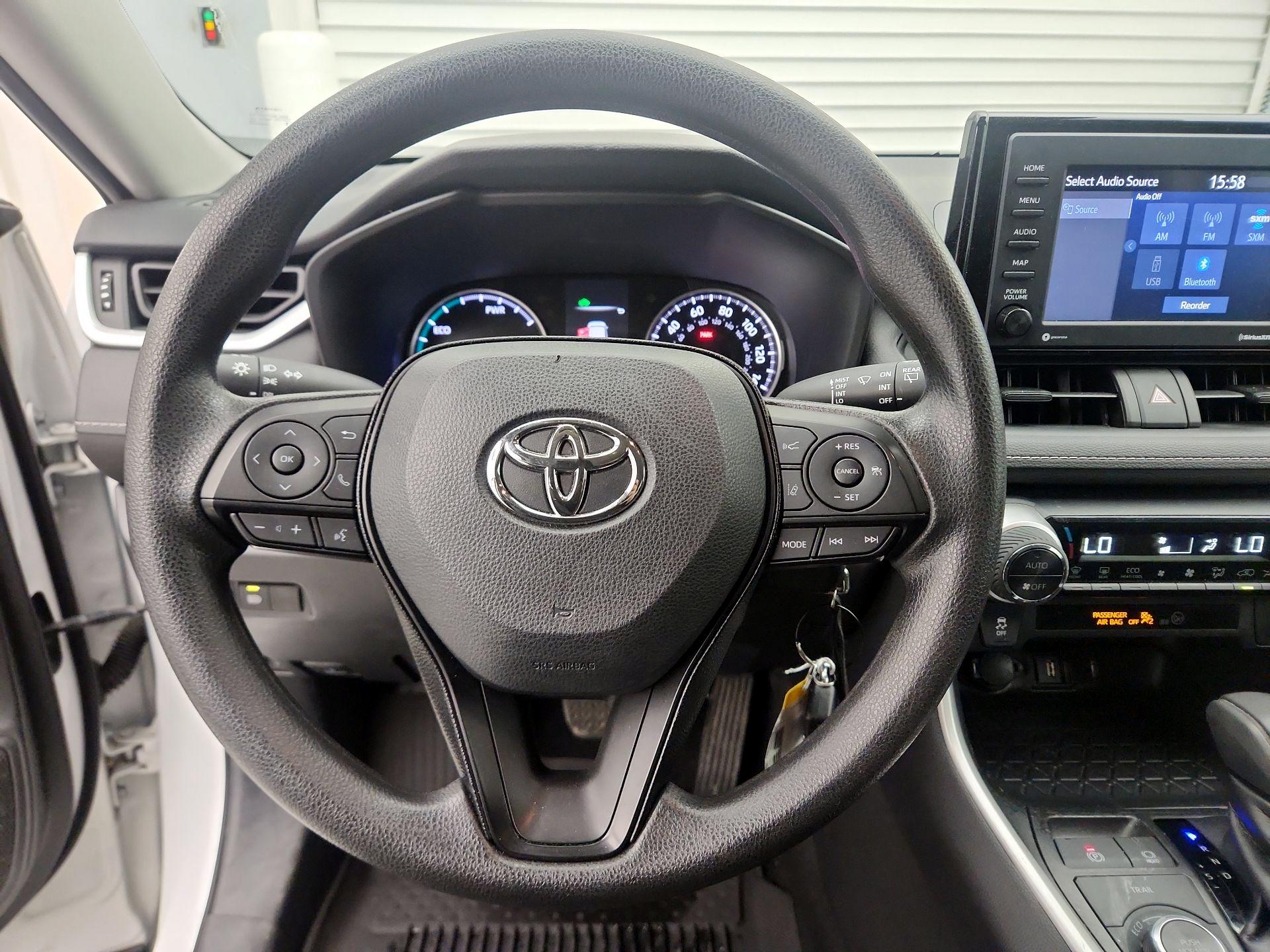 Thumbnail: 2021 Toyota RAV4 - 10