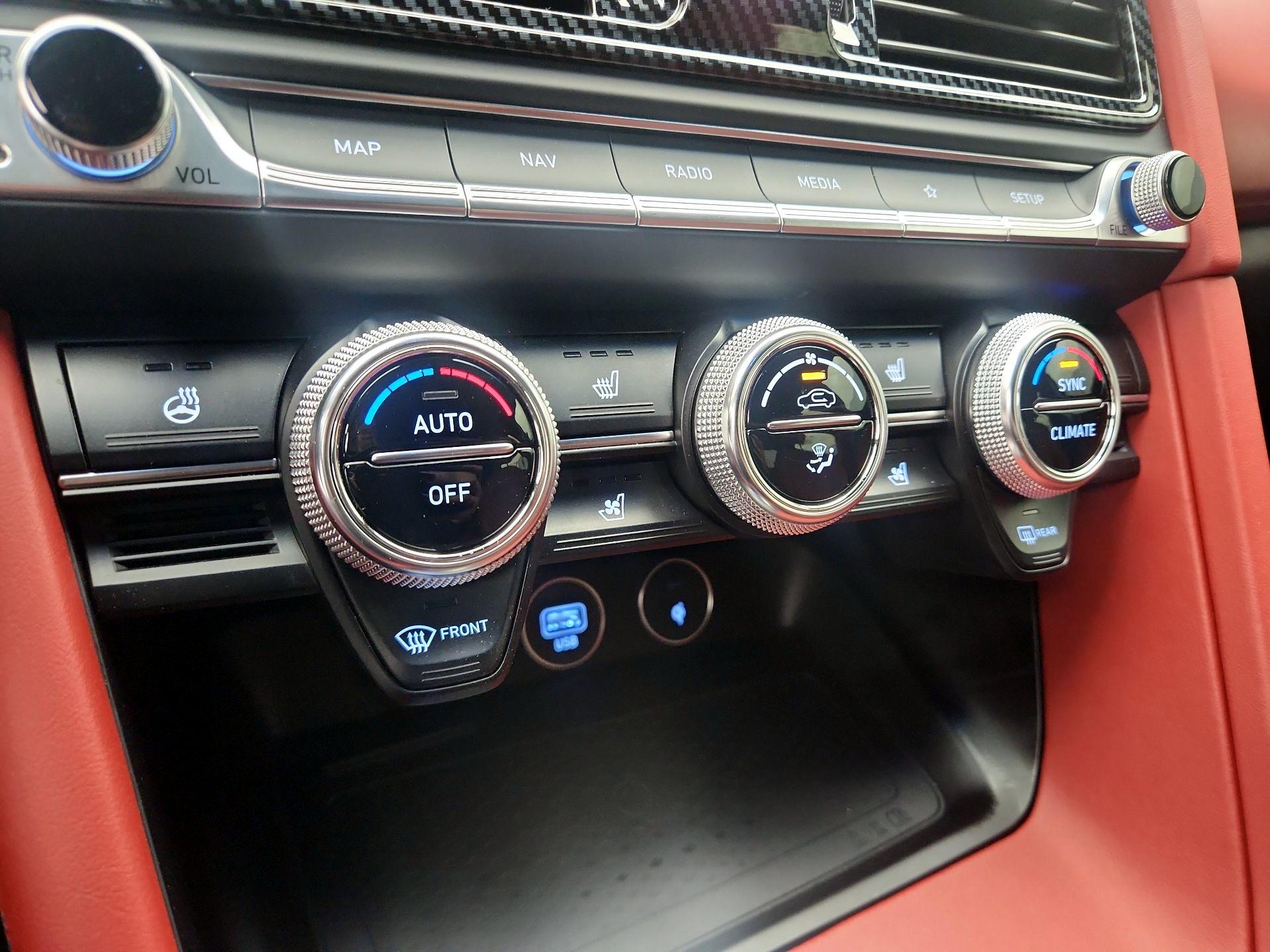 Thumbnail: 2023 Genesis G70 - 17