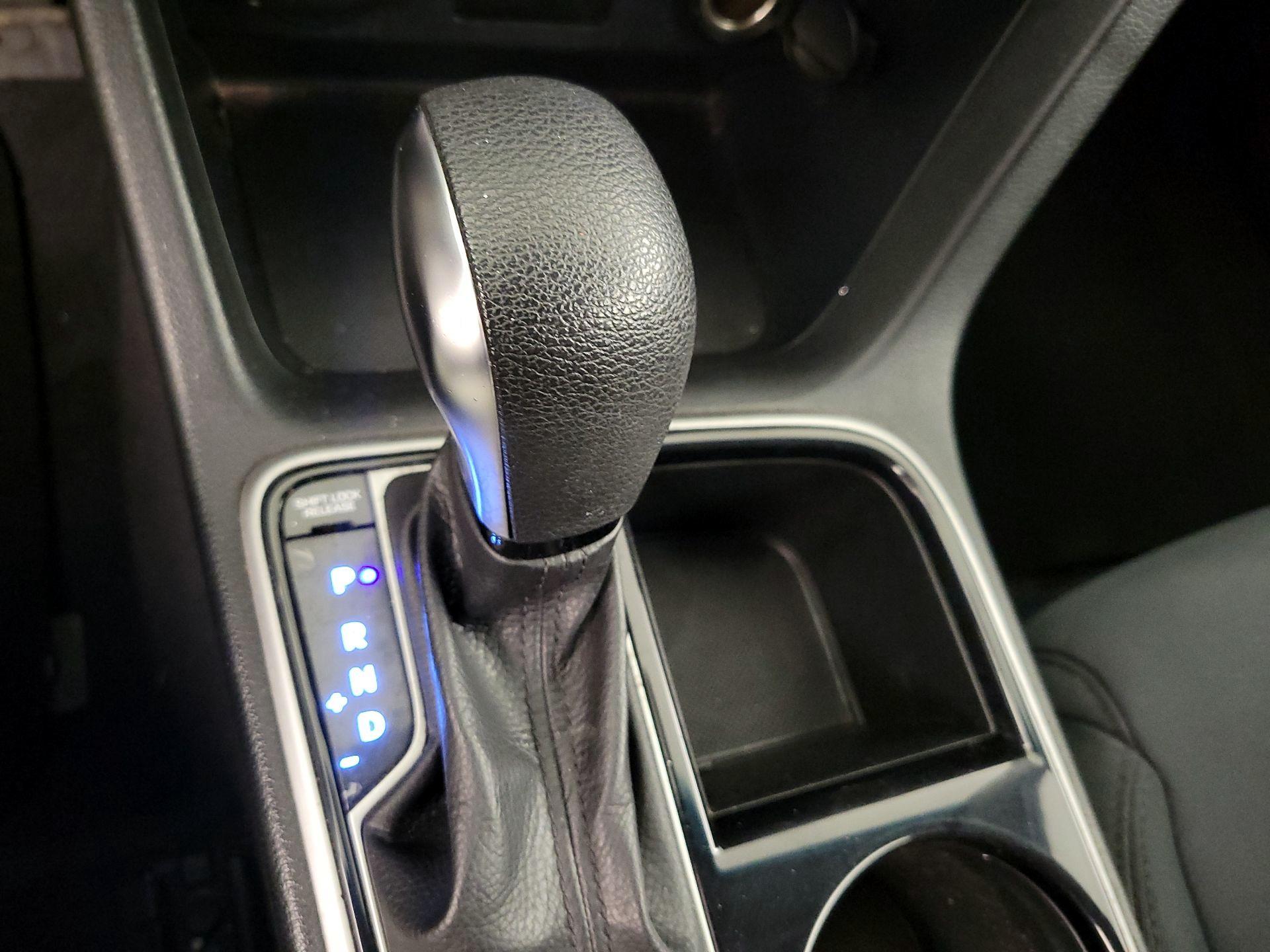 Thumbnail: 2018 Hyundai Sonata - 17