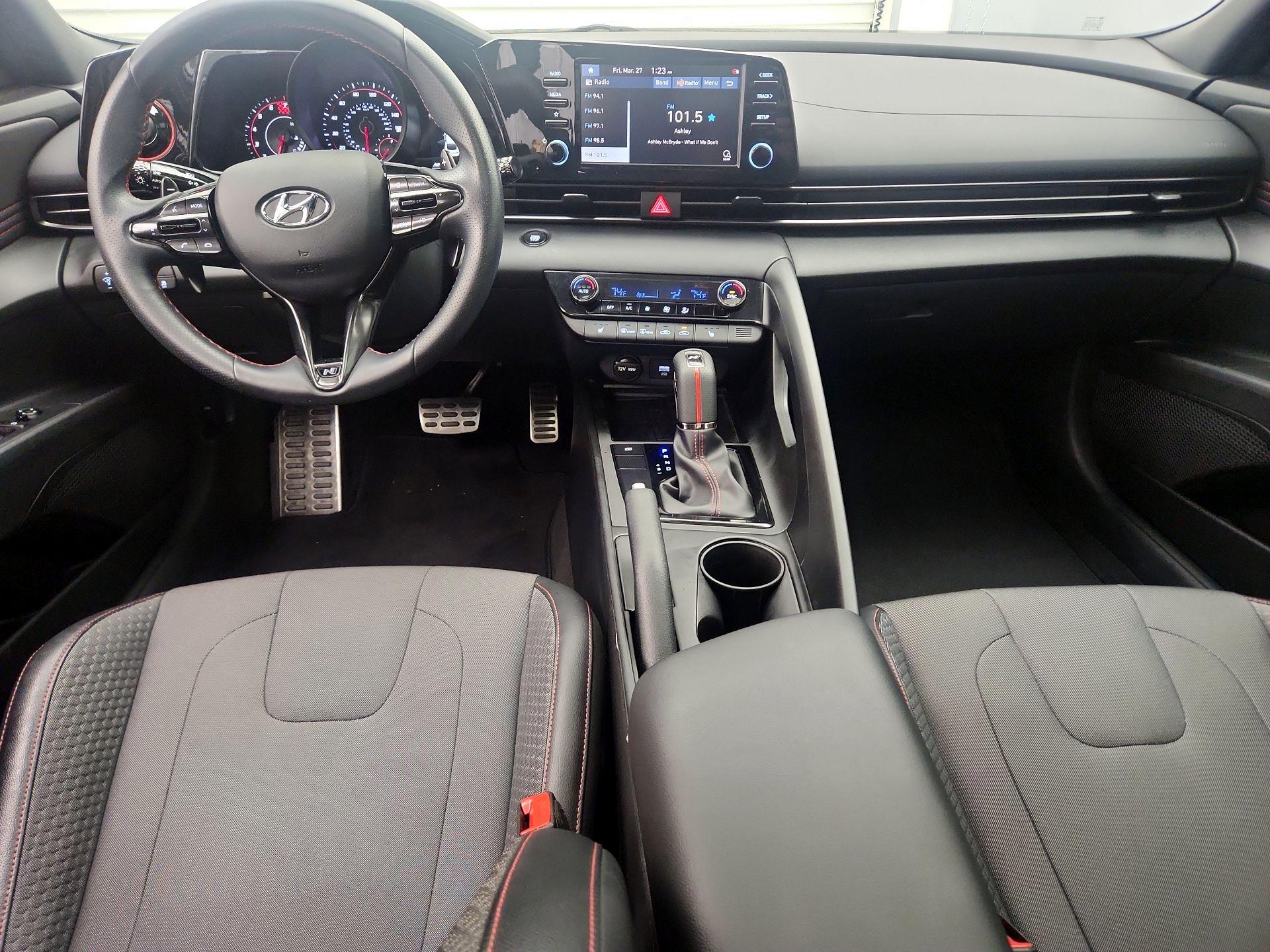 Thumbnail: 2022 Hyundai Elantra - 9