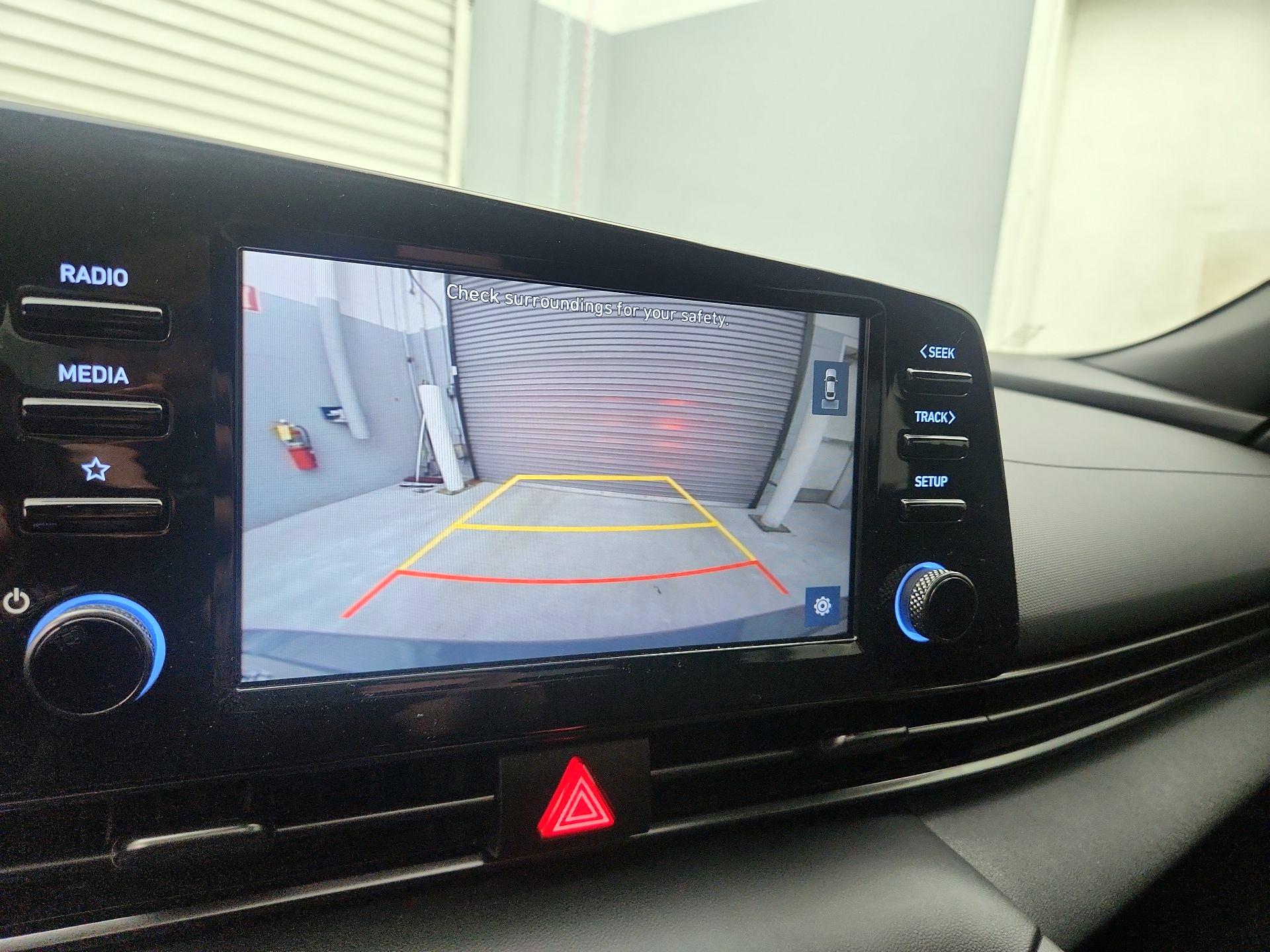 Thumbnail: 2022 Hyundai Elantra - 14