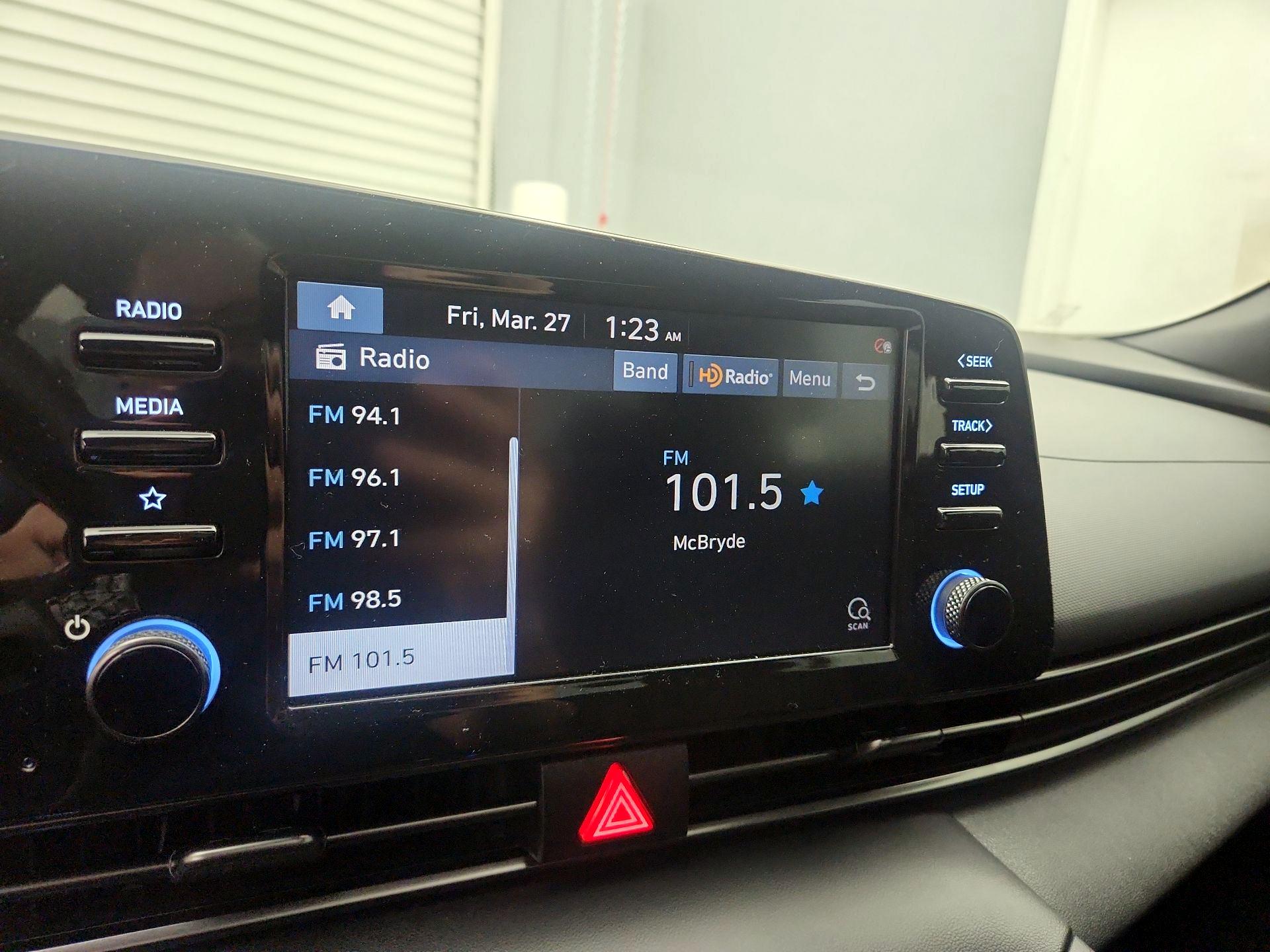 Thumbnail: 2022 Hyundai Elantra - 15