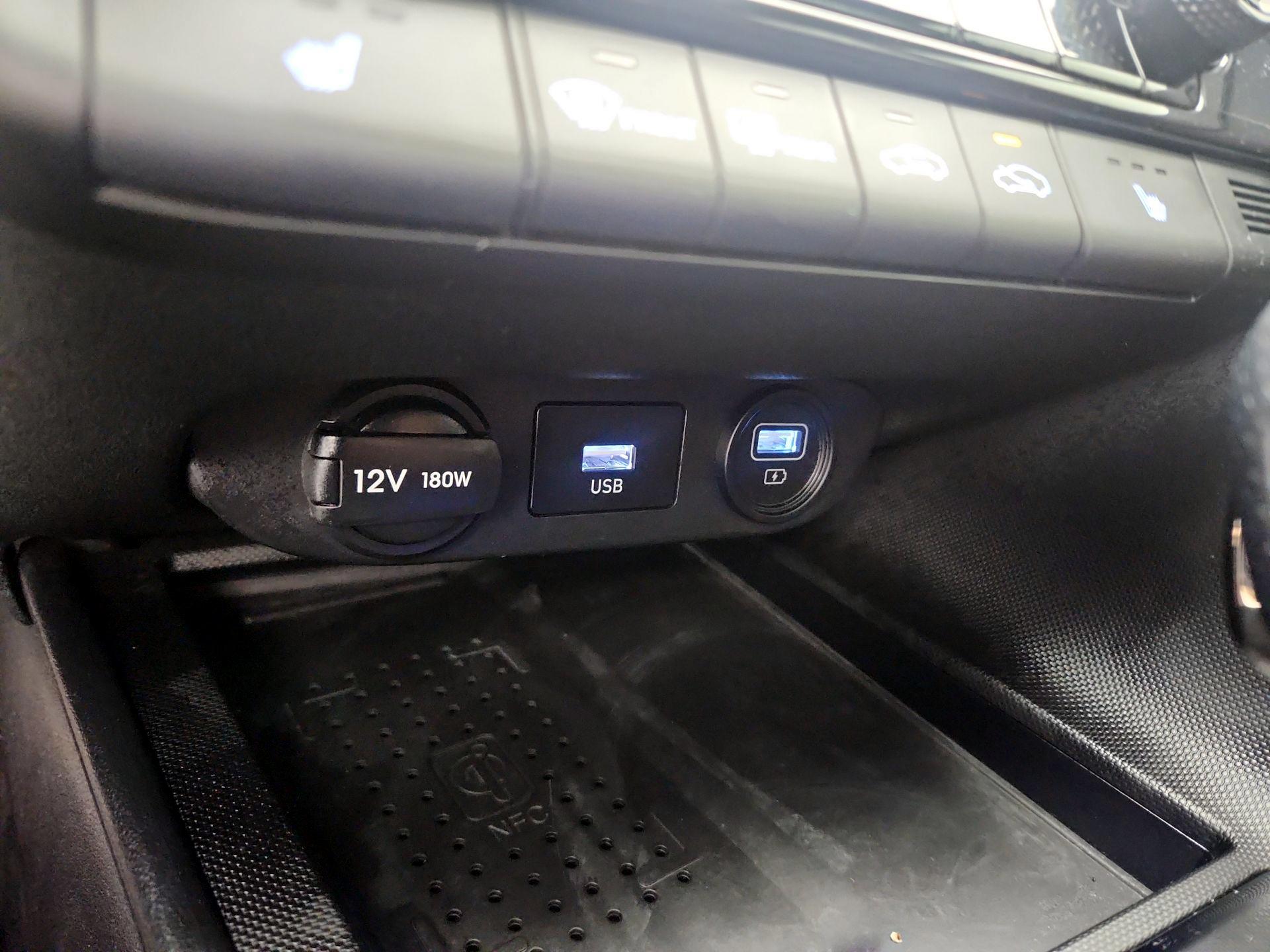 Thumbnail: 2022 Hyundai Elantra - 18