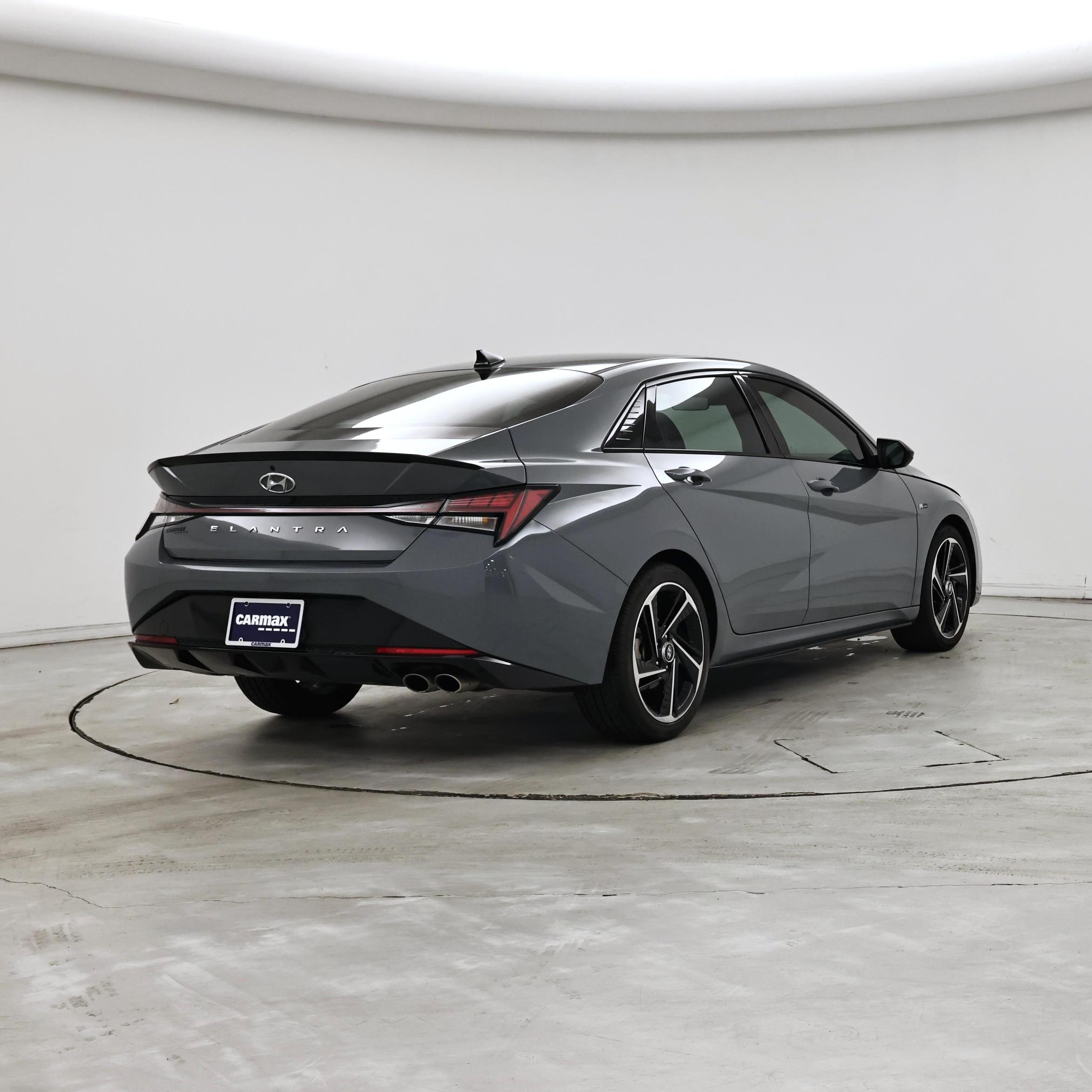 Thumbnail: 2022 Hyundai Elantra - 8