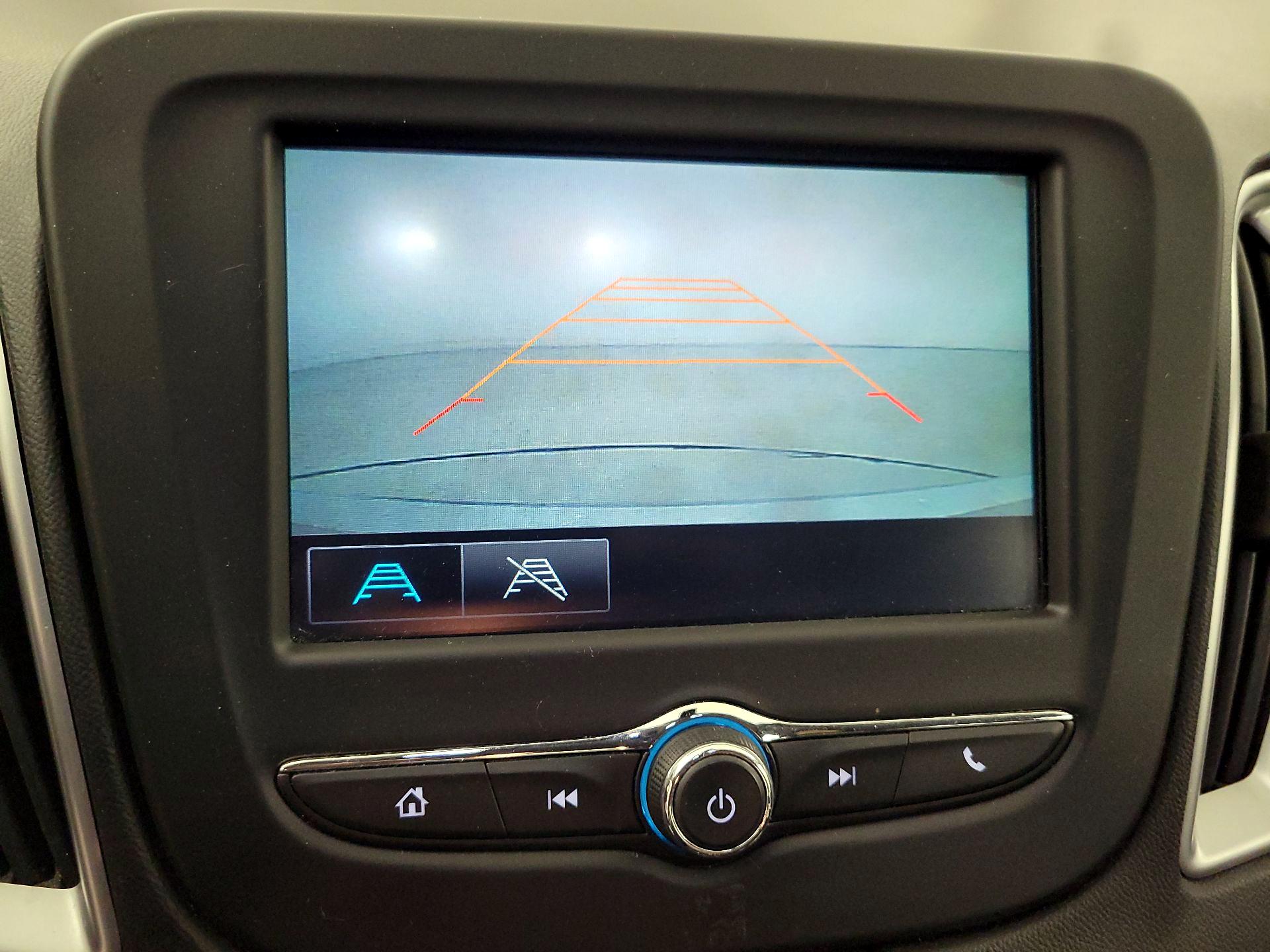 Thumbnail: 2016 Chevrolet Malibu - 14