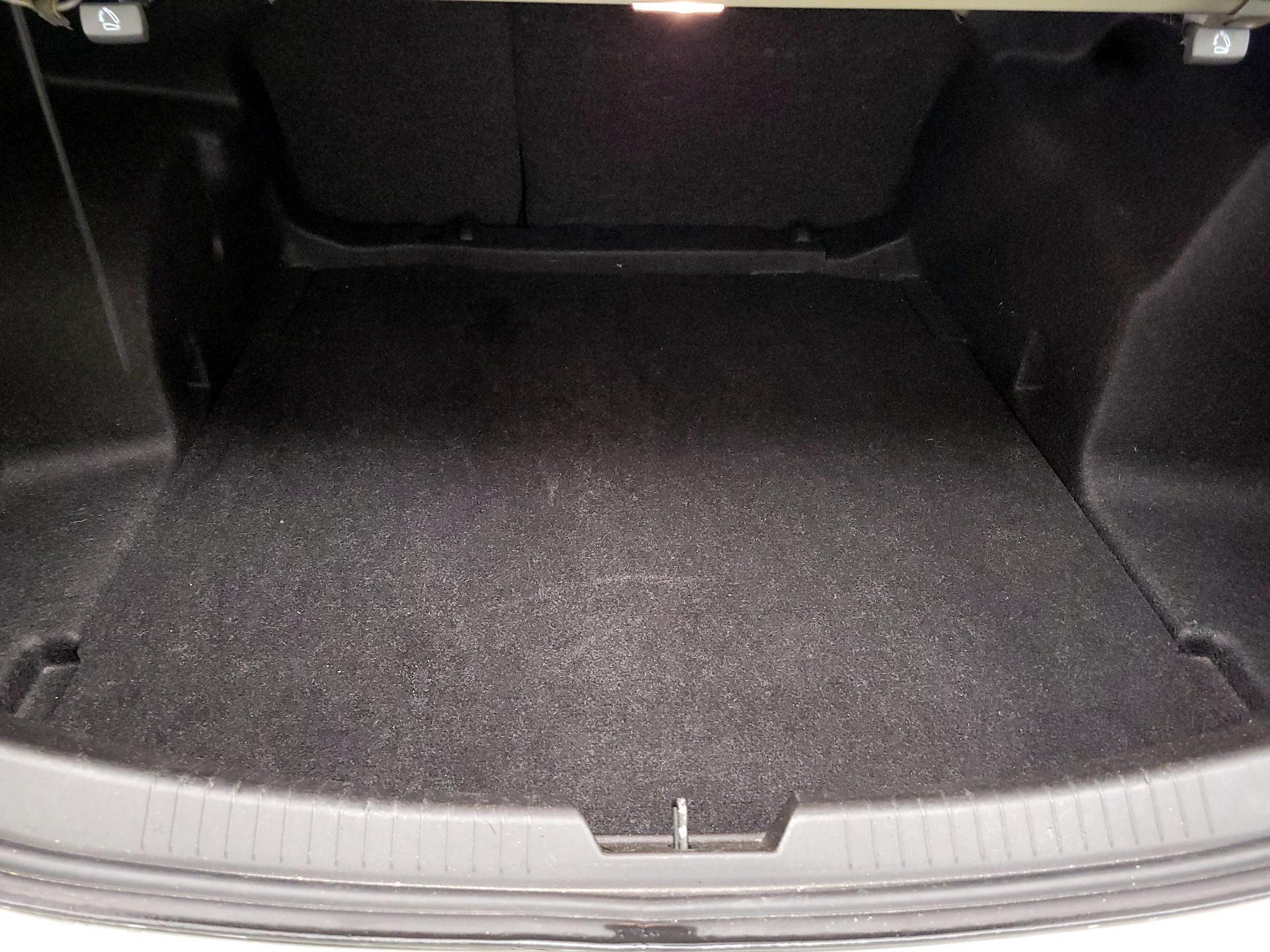 Thumbnail: 2016 Chevrolet Malibu - 20