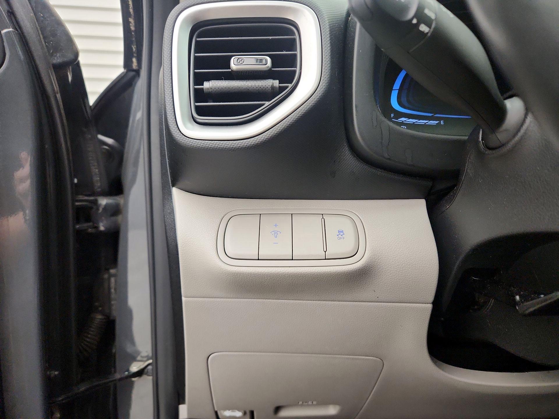 Thumbnail: 2024 Hyundai Venue - 13